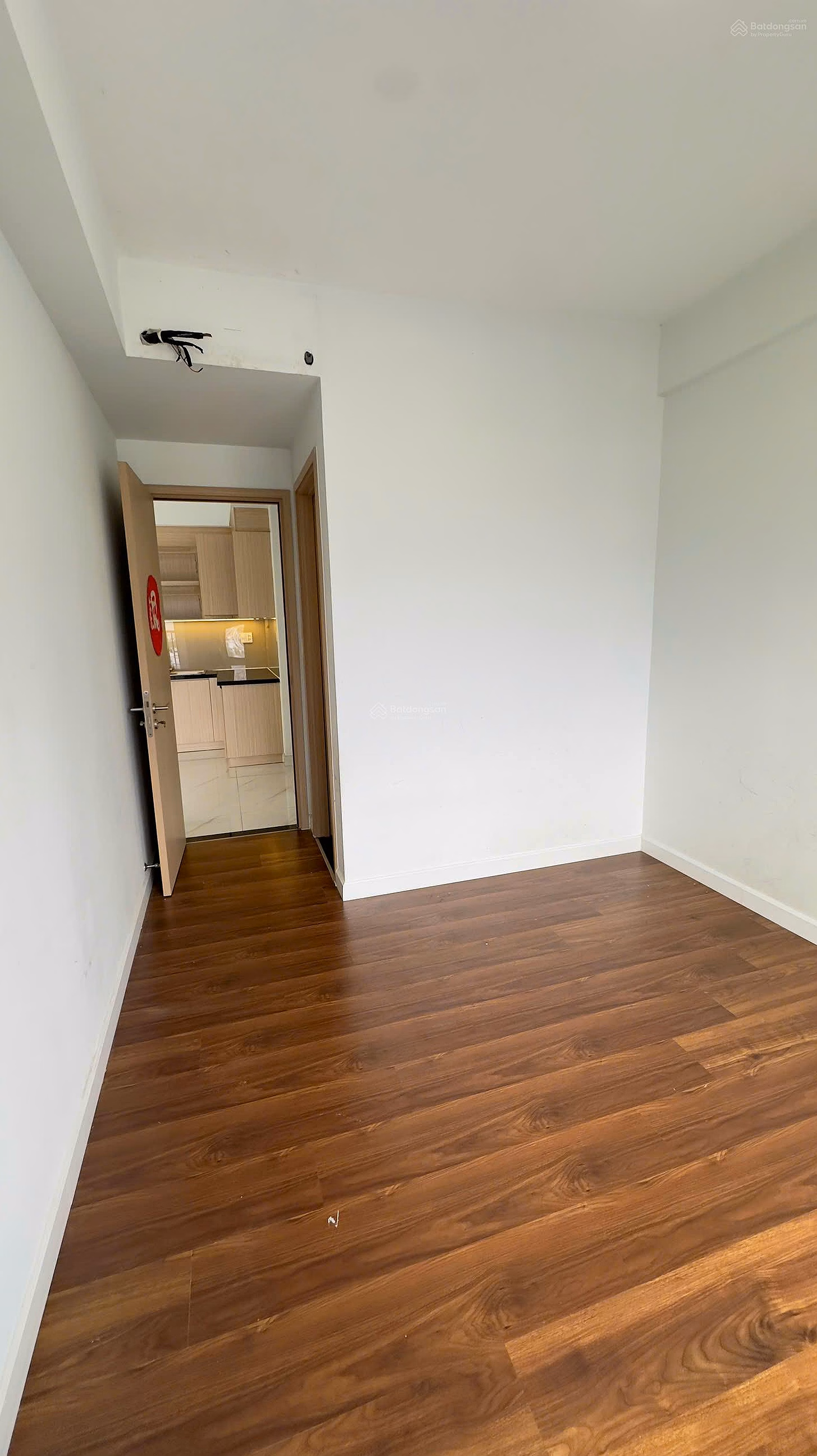 Lovera Vista apartment 65.58m2 - 2 bedrooms + 2 bathrooms, cool Southeast balcony, pink book available, priced at 3.25 billion