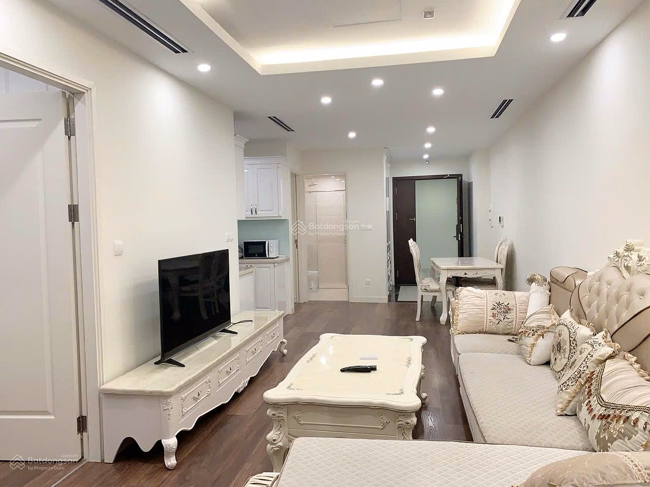 Hot! Owner sells fully furnished 2 bedroom apartment for only 5.6 billion MHDI armored apartment building 180 Dinh Thon