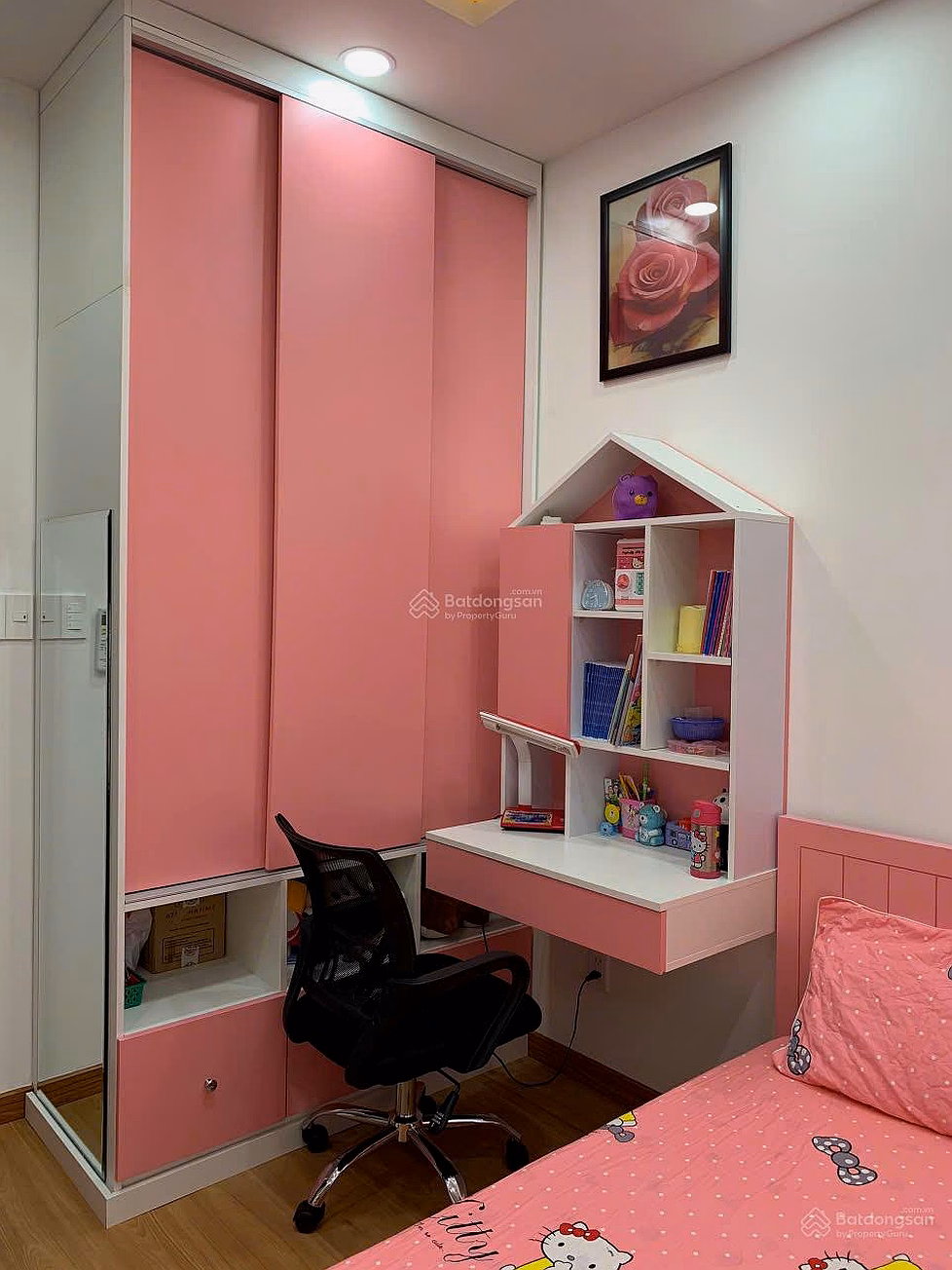 3 bedroom, 2 bathroom, 80m2 apartment in Ruby area with open view window on middle floor, good price