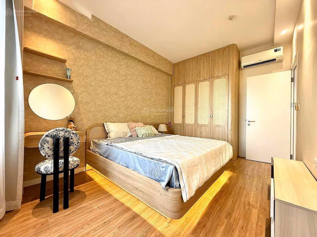 SUPER RARE SHAFT - 1BR Masteri An Phu for sale - Direct river view - 100% beautiful new house Contact Sang 0909 634 ***