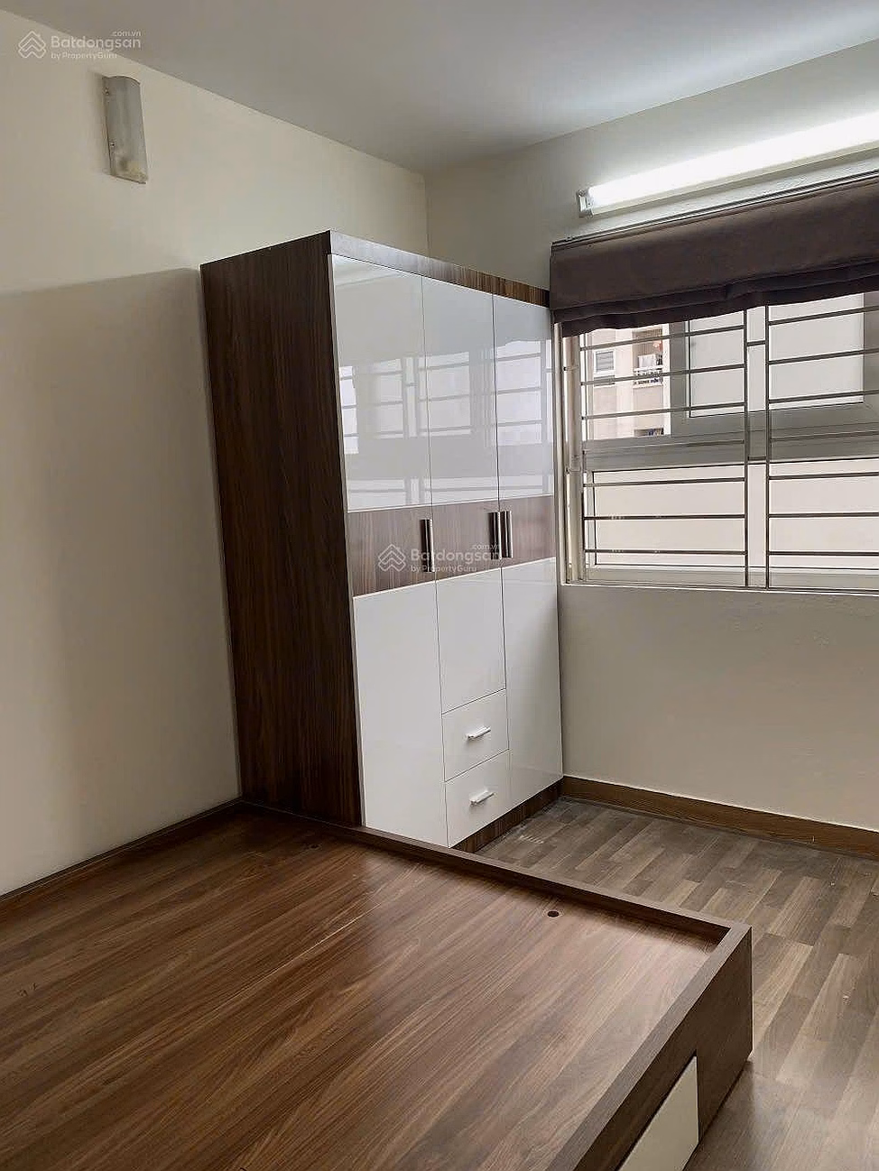 OWNER SENDS FOR SALE 2 BR APARTMENT, MILITARY BUILDING MIPEC CITY VIEW, KIEN HUNG, HA DONG