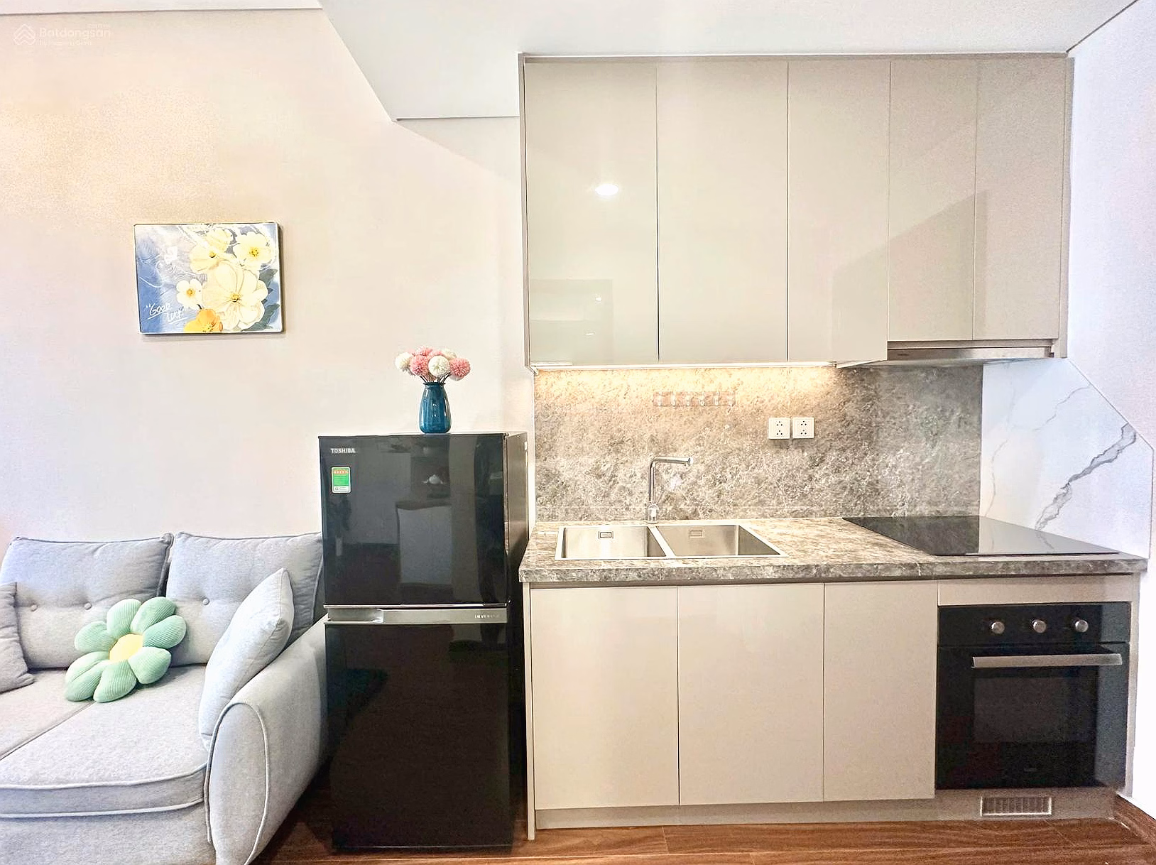 Owner sells 30m Studio apartment for 2.3 billion Vinhomes Smart City