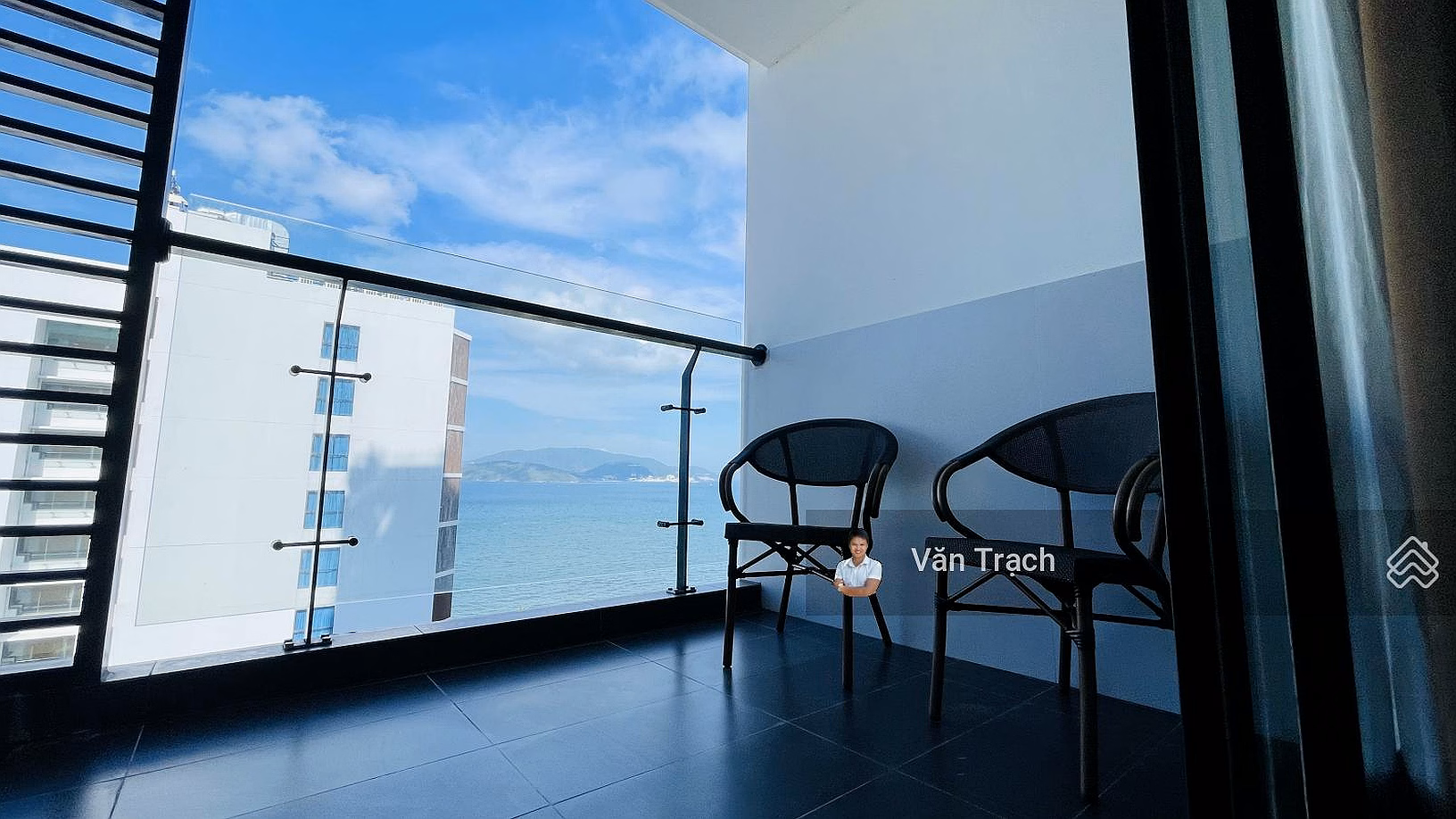 Maple Ton Dan Nha Trang apartment for sale, sea view, private window, full beautiful furniture, 92.6m2