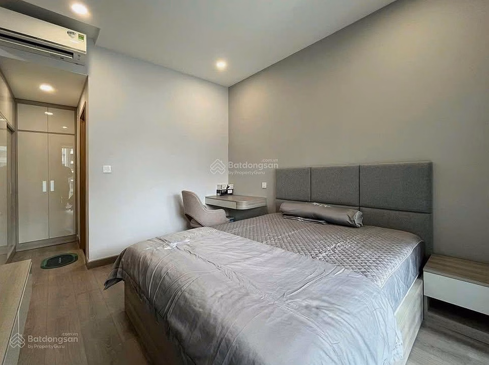 Apartment for rent at Newton Residence, 17 million VND, 75 m², 2 bedrooms + 2 bathrooms/bathrooms*** meet Hien