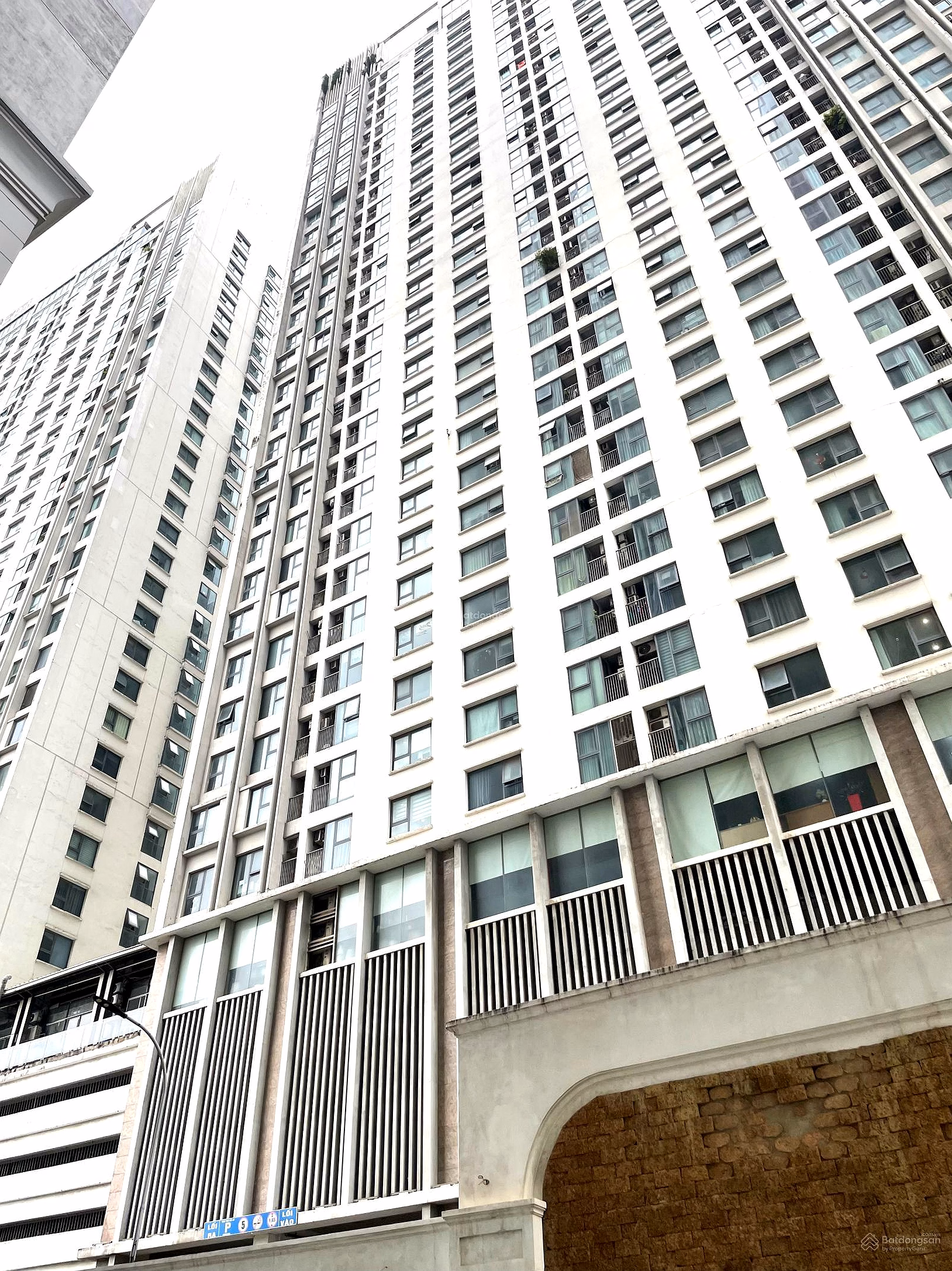 HOT!! MOST BEAUTIFUL CORNER APARTMENT HOUSINCO NGUYEN XEN XEN 3BR, 95.5M2
