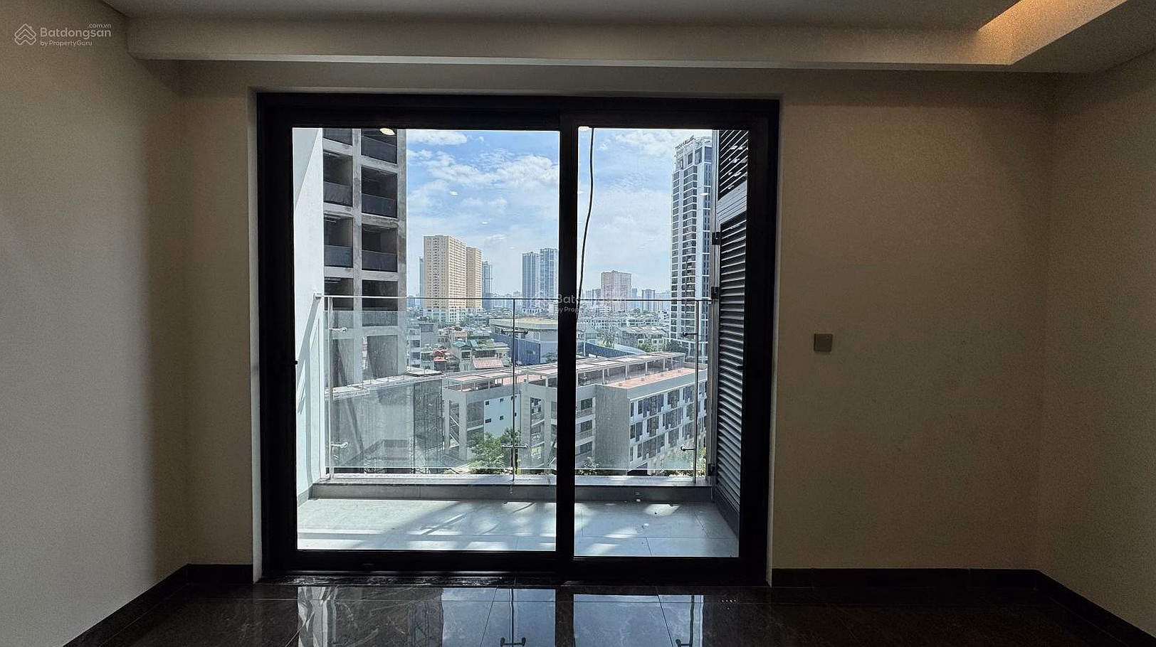 Only 1 apartment of 82m2 designed with 2 bedrooms + for sale, priced at 7.68 billion including fees, 300 million cheaper than TT, axis D05 with lake view