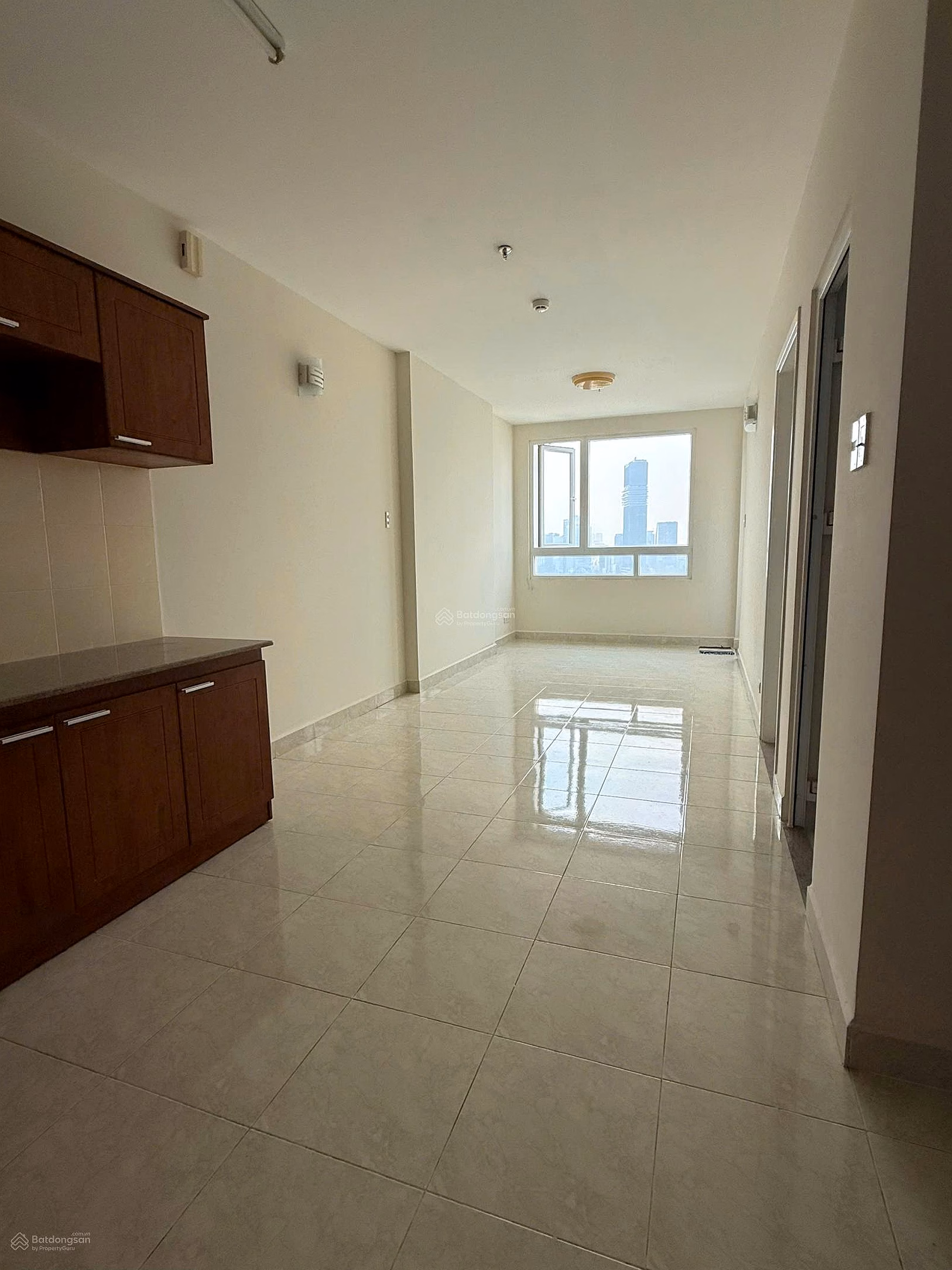 Nguyen Huu Canh Binh Thanh apartment for sale with available book only 3.6 billion