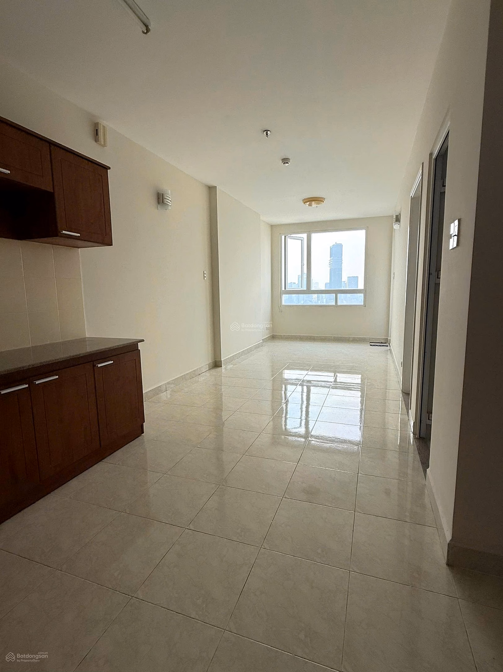 Nguyen Huu Canh Binh Thanh apartment for sale with available book only 3.6 billion