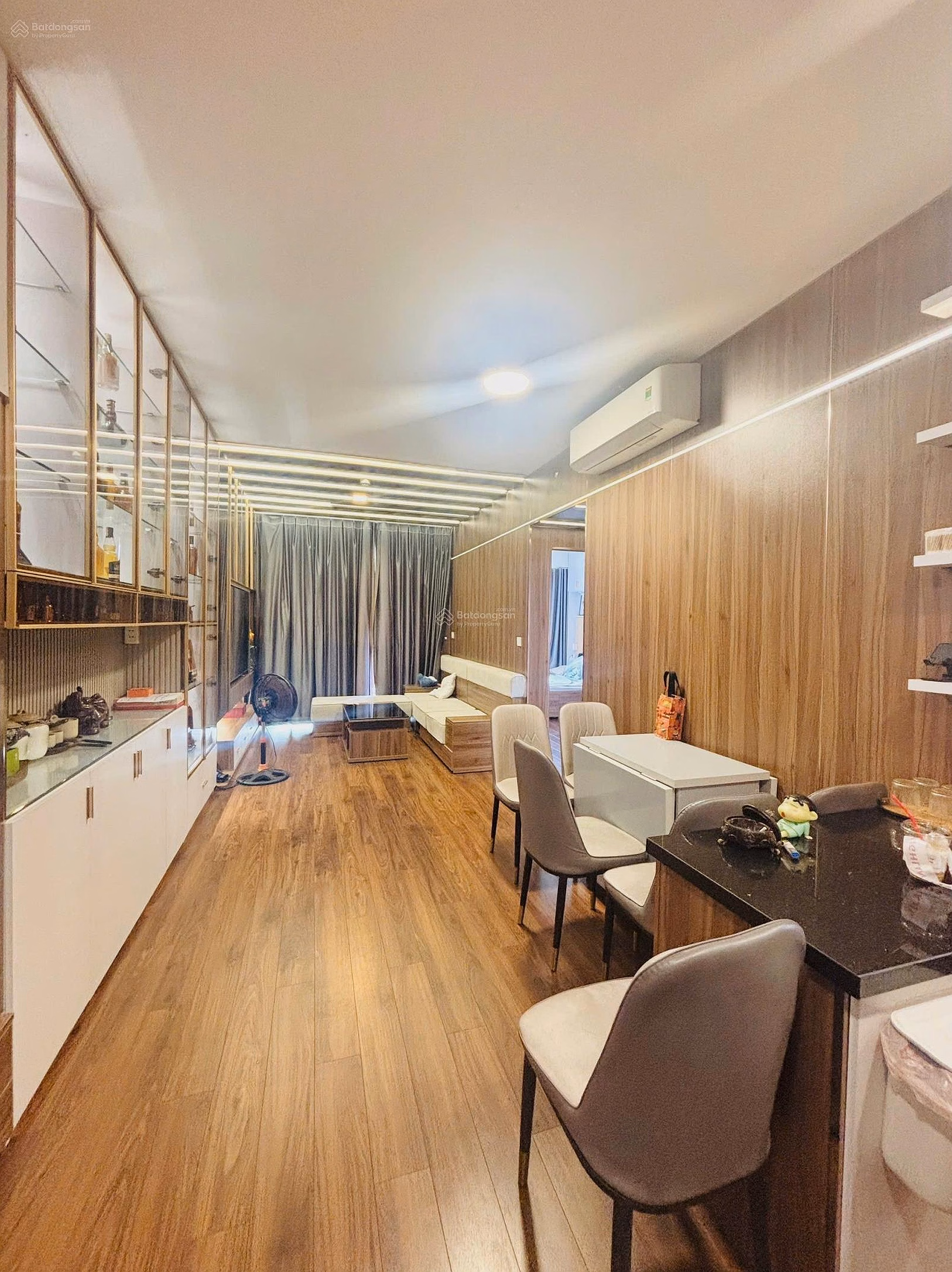 Akari Vo Van Kiet Apartment for sale, 3 bedrooms, 99m2, owner's red book