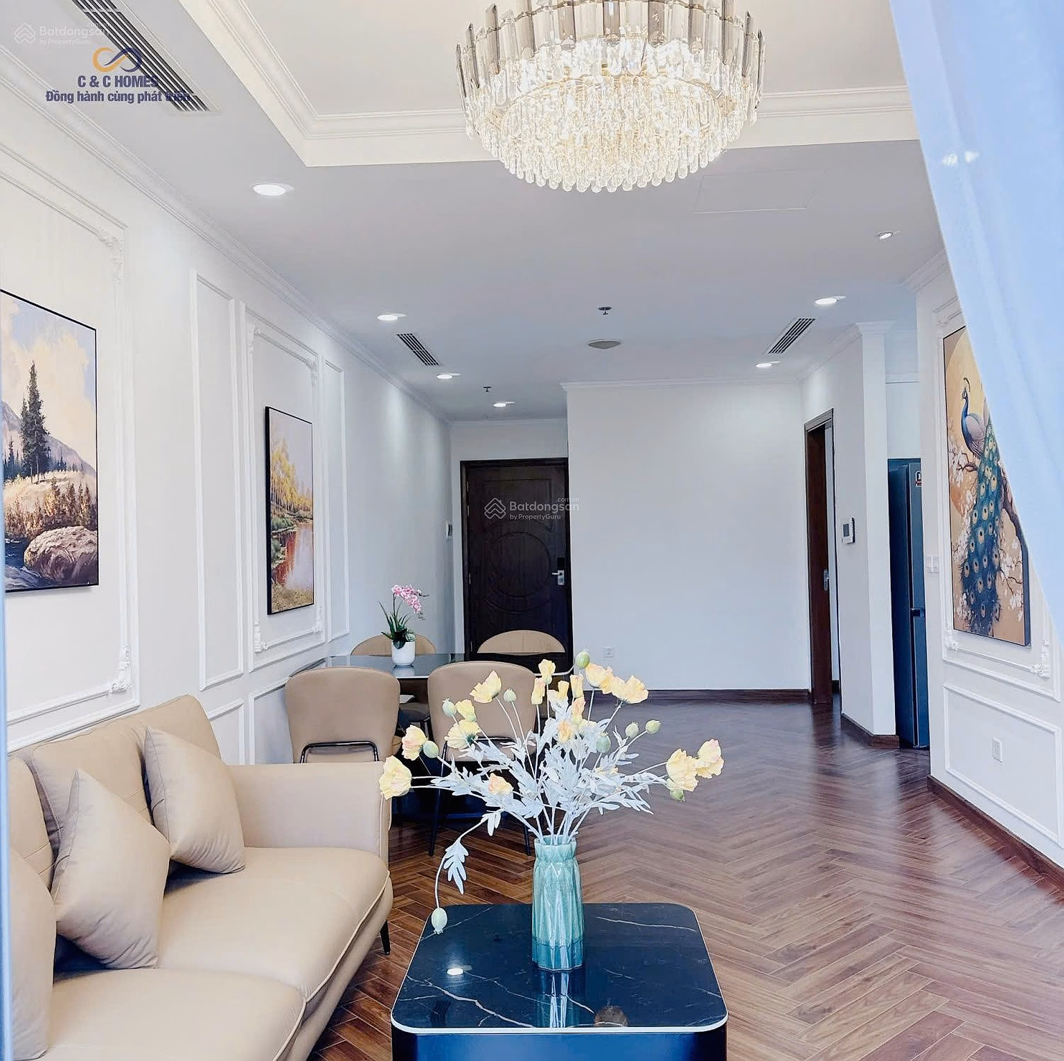 Owner sells apartment 2N, Park Premiums building, middle floor in Times City. Price slightly 9 billion***