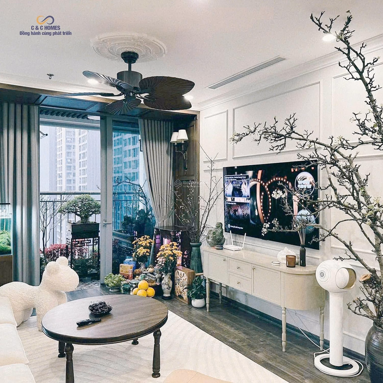 The owner wants to quickly sell the 2-bedroom apartment at the corner of Park Premiums for only 9.3 billion - area 80m2 contact: 0972 801 ***