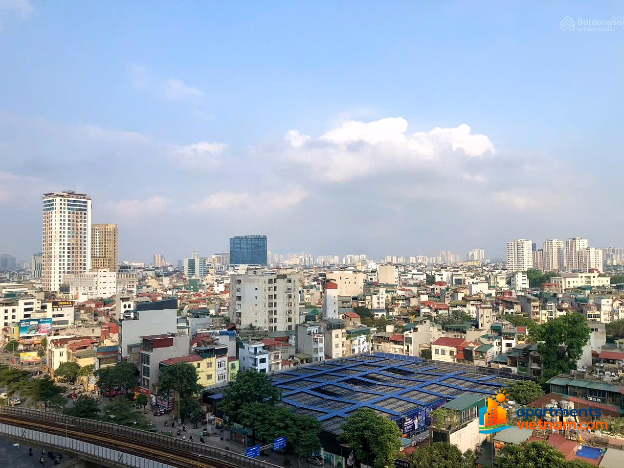 For Rent: 2-Bedroom, 2-Bathroom Apartment (83 m²) at Royal City, Building R6