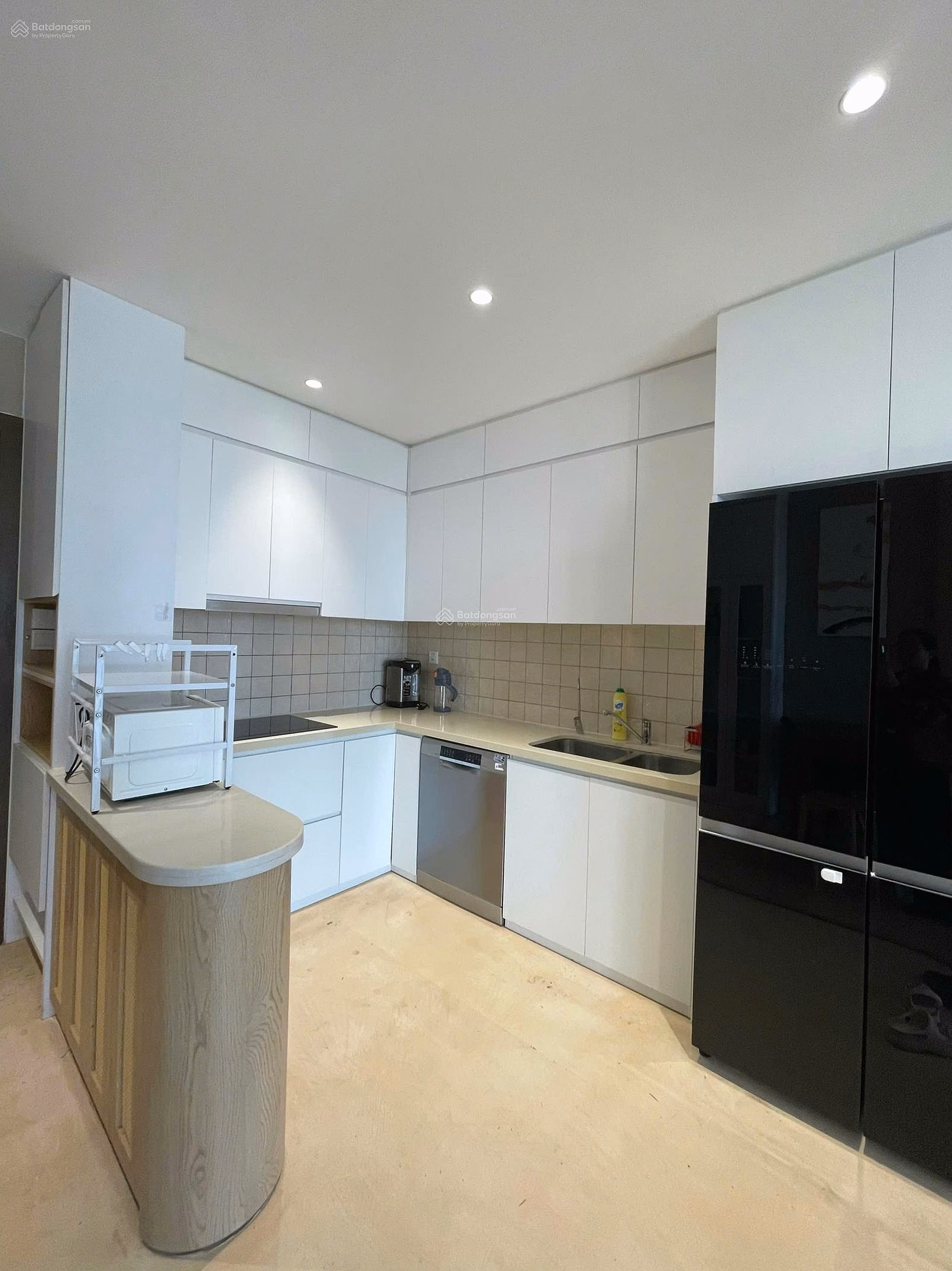 Need money to pay bank, quick sale corner apartment 3 bedrooms/81.6m My Dinh Pearl building - contact to view house: 0966 874 ***