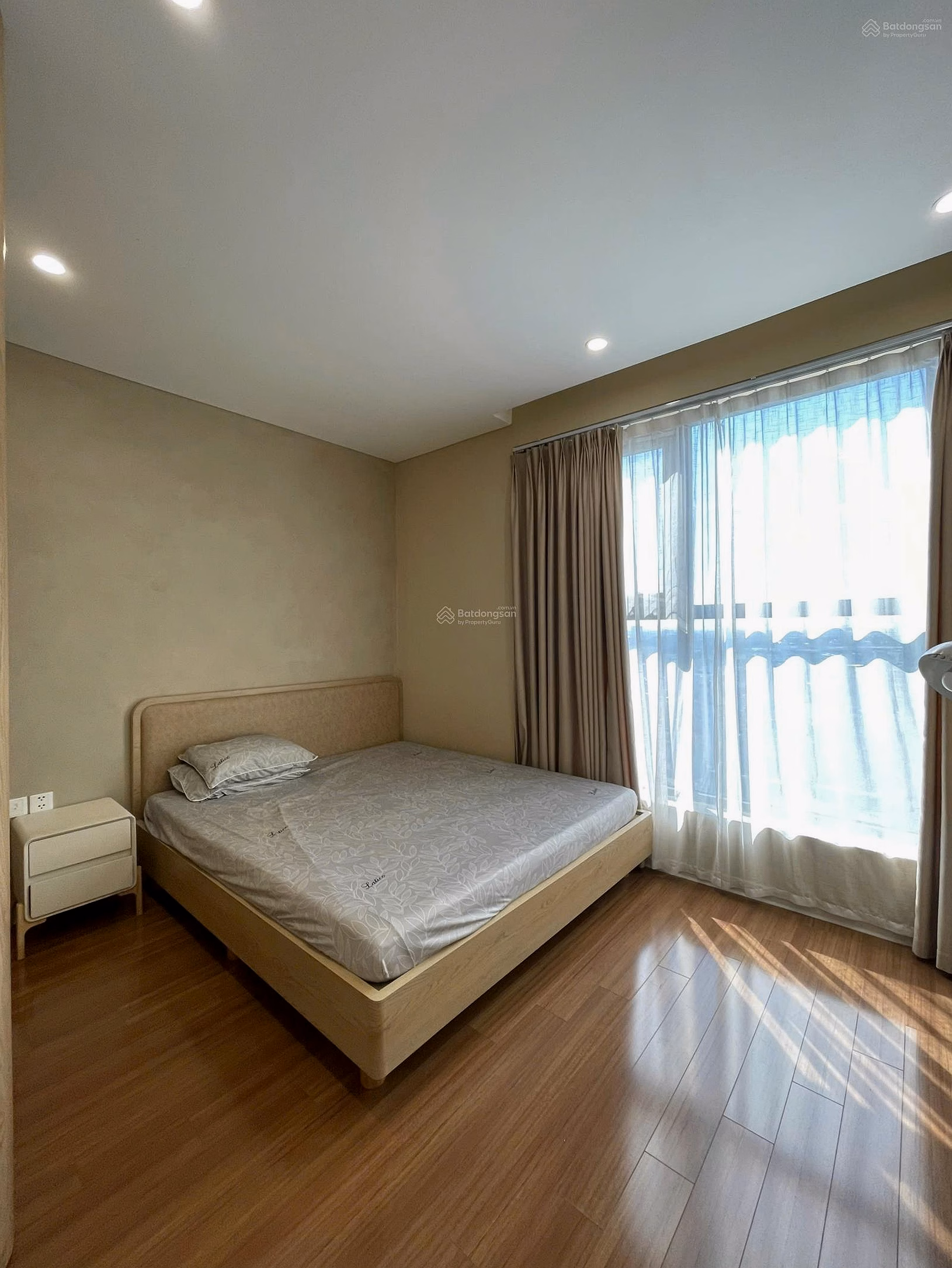 Need money to pay bank, quick sale corner apartment 3 bedrooms/81.6m My Dinh Pearl building - contact to view house: 0966 874 ***