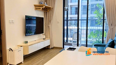 The owner needs to sell a 3-bedroom apartment of 80m², TC2 building, floor 2212, Vinhomes Smart City. Price 7.1 billion including fees