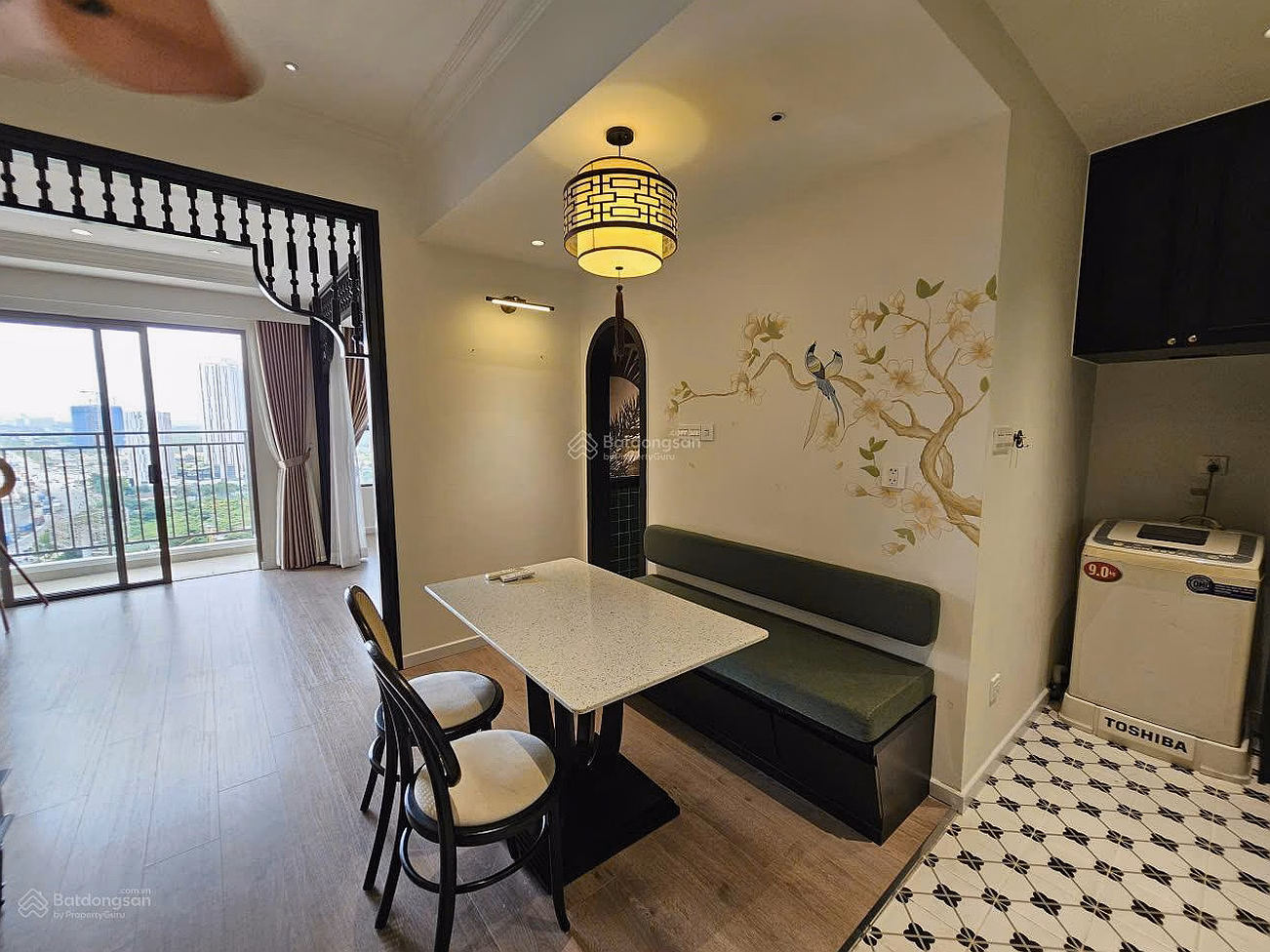 Selling 1 bedroom The Sun Avenue with beautiful furniture and book price only 4.9X billion