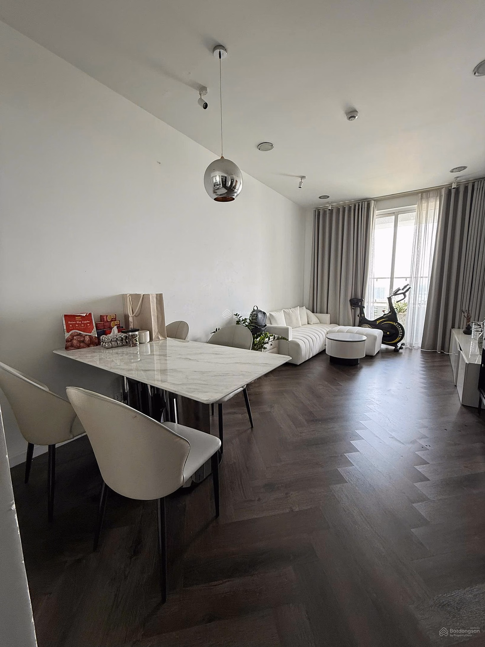 Apartment for sale at super bargain price at Sunrise City South, 6.2 billion, 60m2