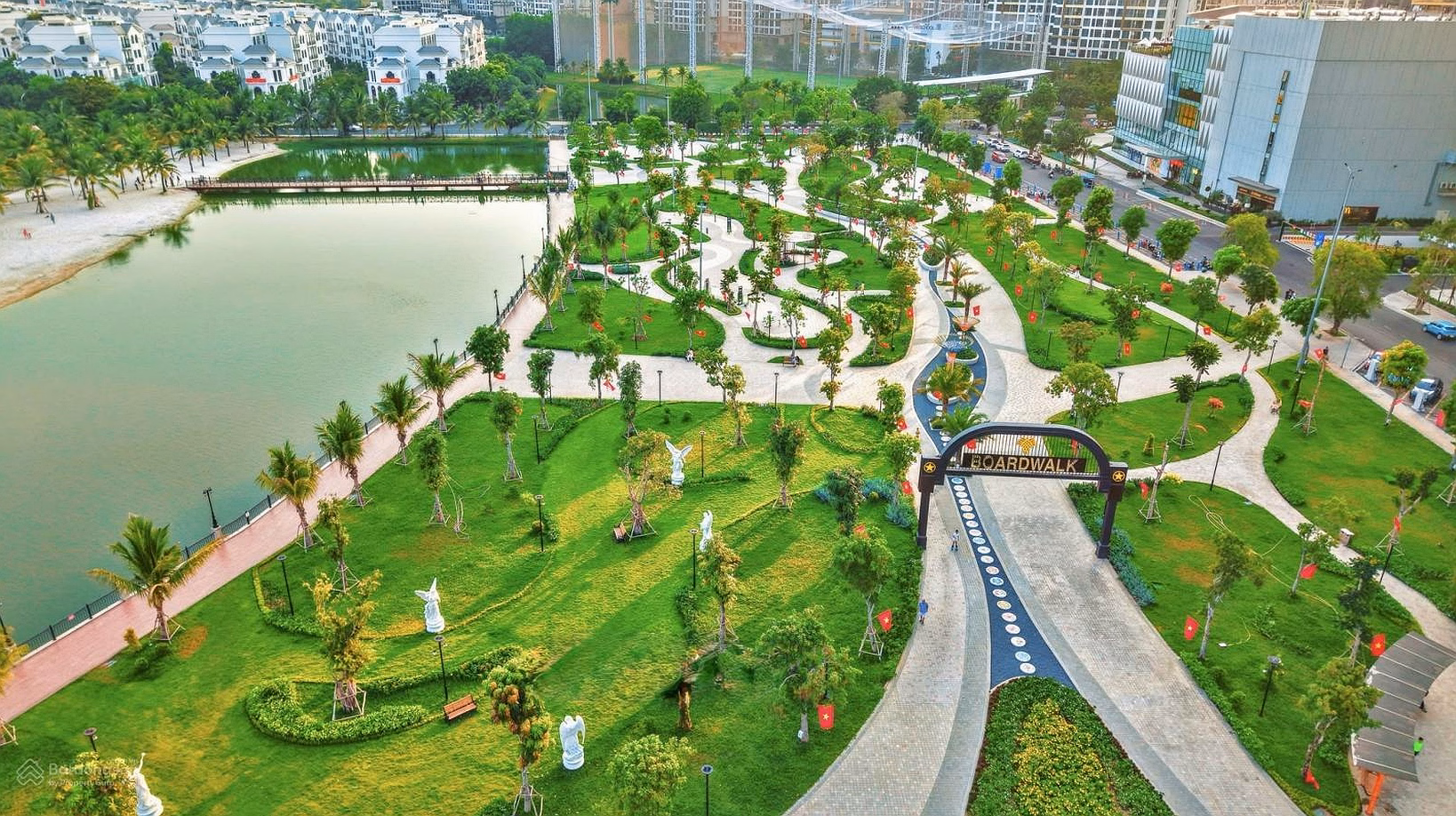 Ready book - Investor apartment fund - Origami Vinhomes Grand Park District 9 - Price 3.9 billion 2 bedroom+ apartment (90% of residents already live in)