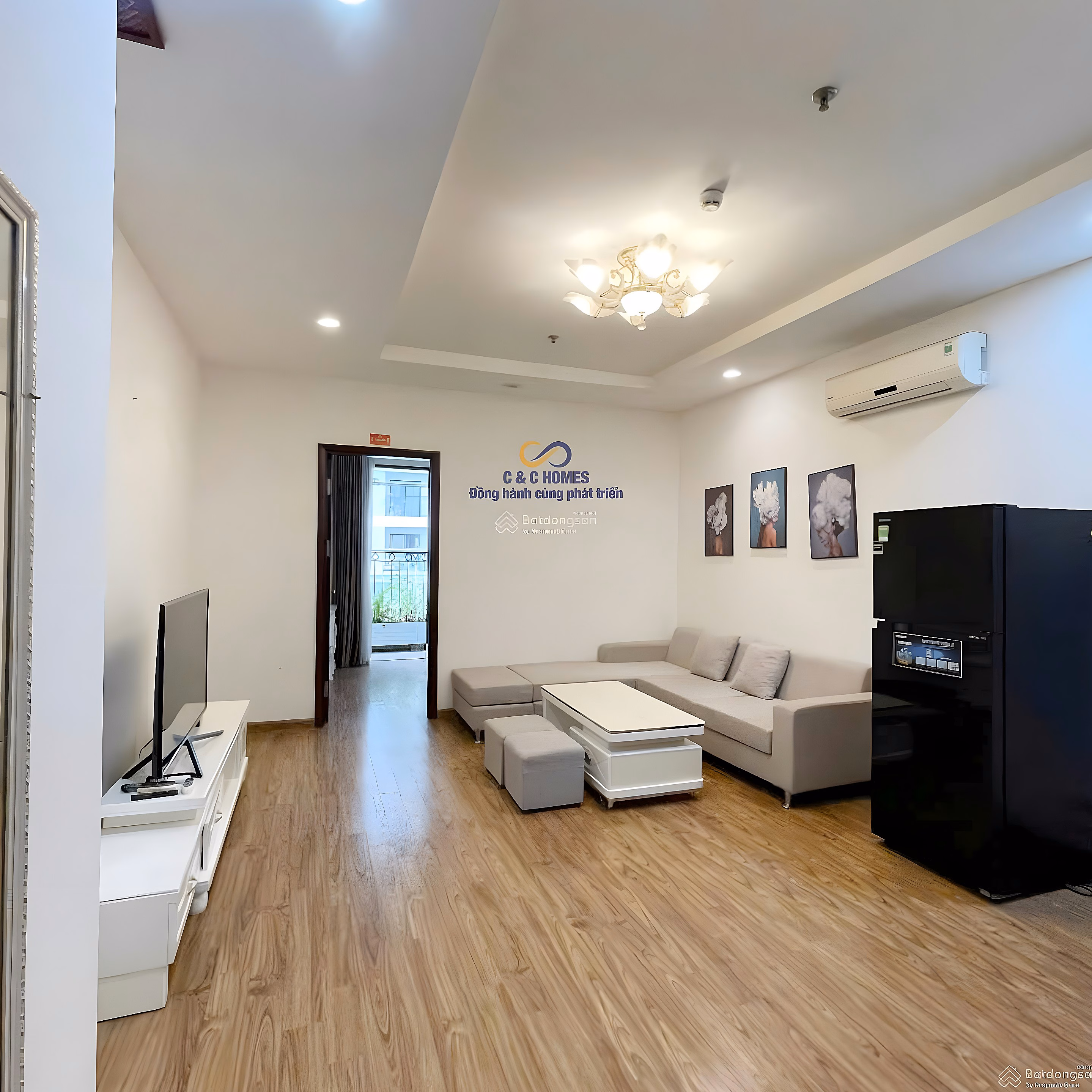 Owner urgently needs to sell 1 bedroom apartment at T08 - Times City - only 5.6 billion - contact Duy 0926 403 ***