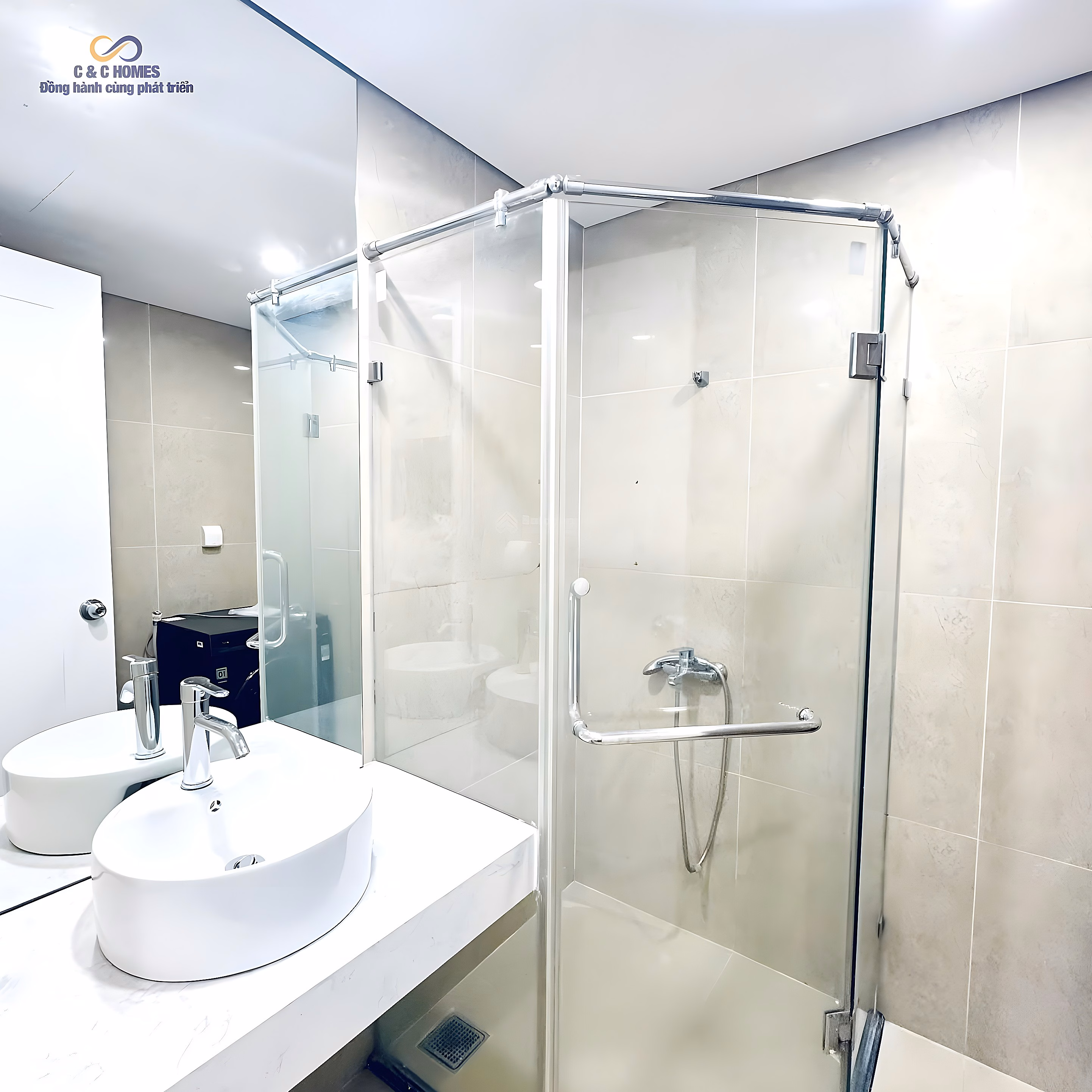 Owner urgently needs to sell 1 bedroom apartment at T08 - Times City - only 5.6 billion - contact Duy 0926 403 ***