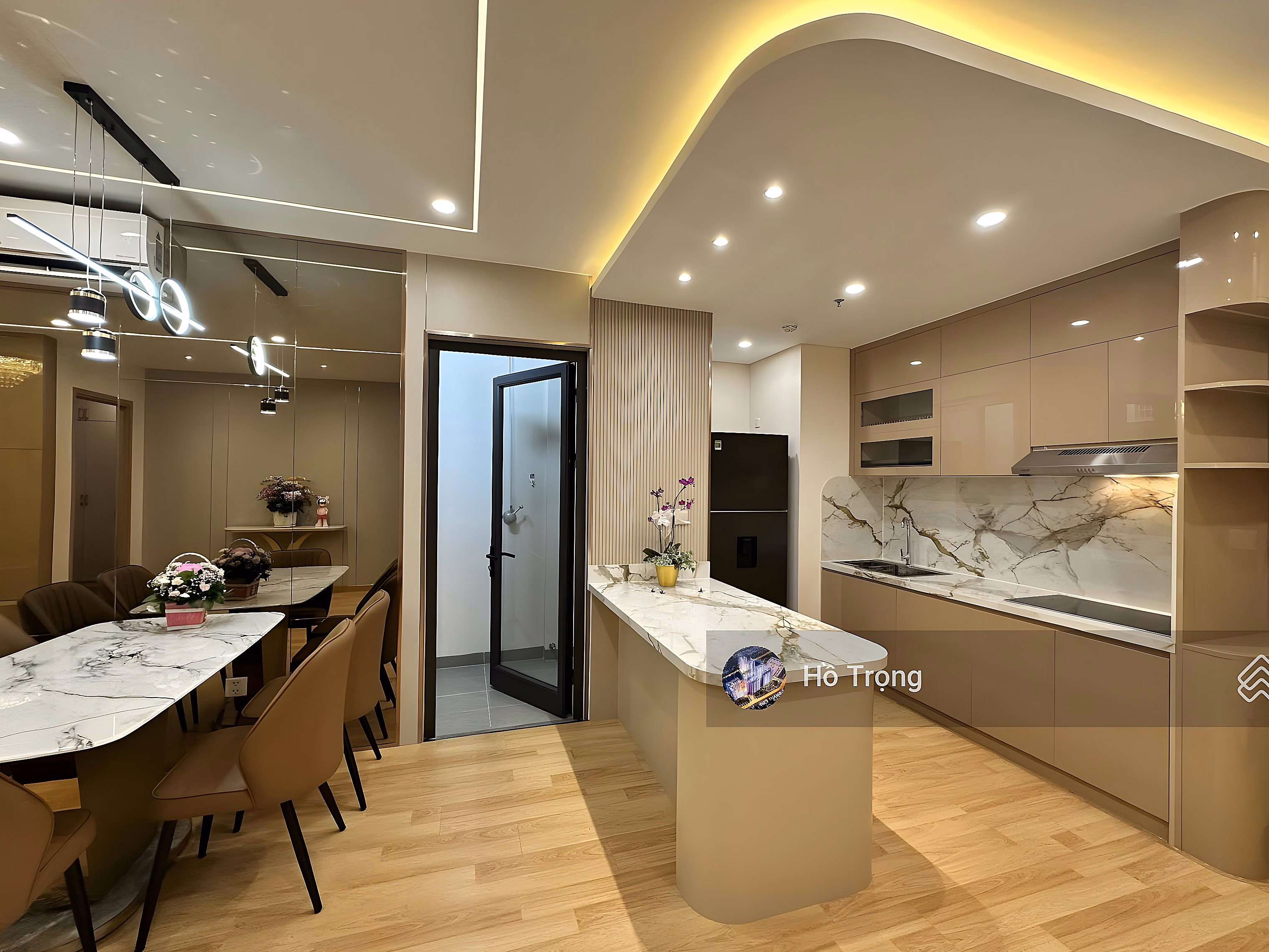 System specializing in short-term and long-term rental of Ha Do Centrosa 1-2-3 bedrooms. Best price on the market from 33 million