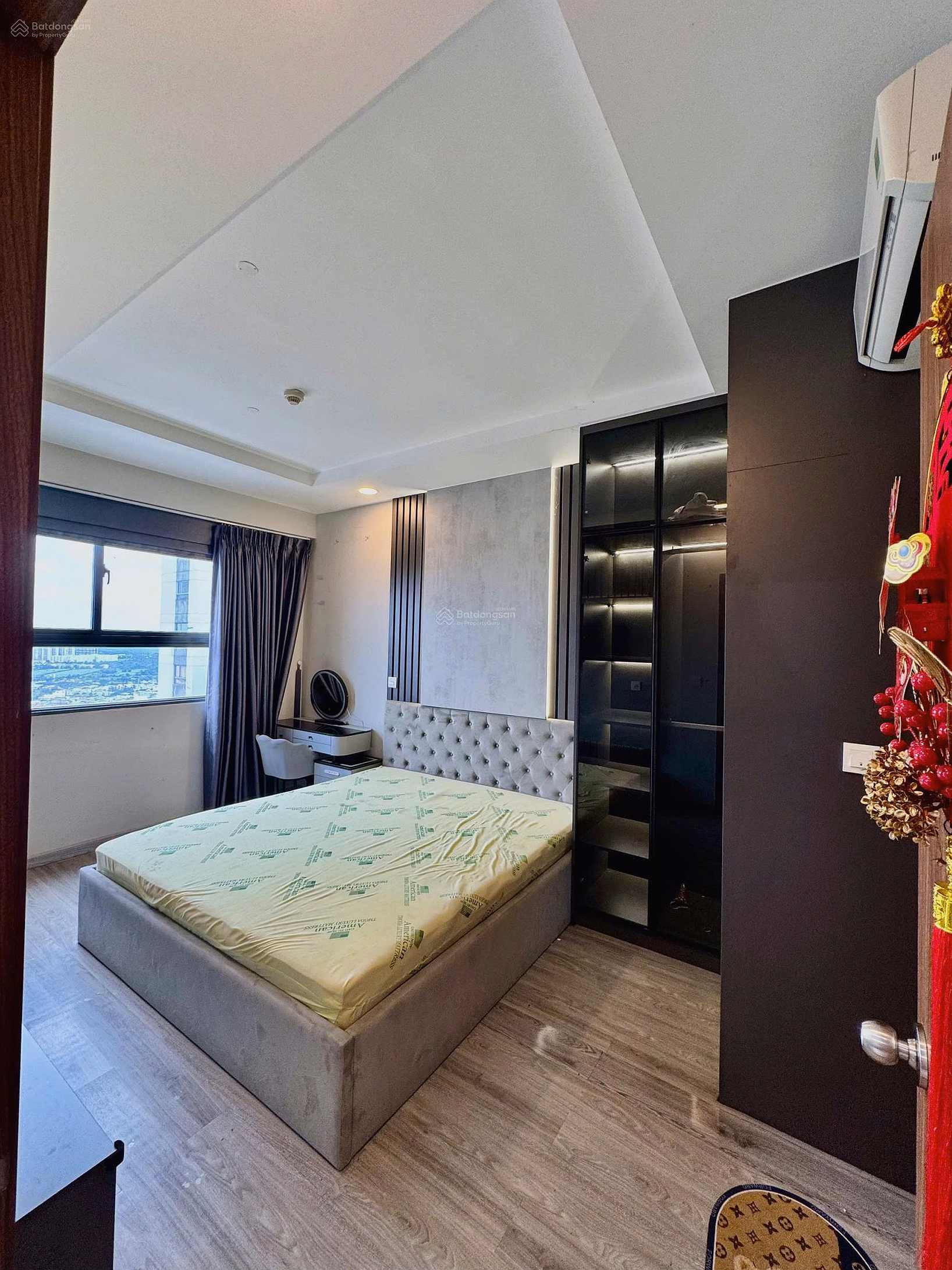 Selling 2 bedroom, 2 bathroom apartment at The Pegasuite, Ta Quang Buu, District 8, 4.3 billion VND, 68m2