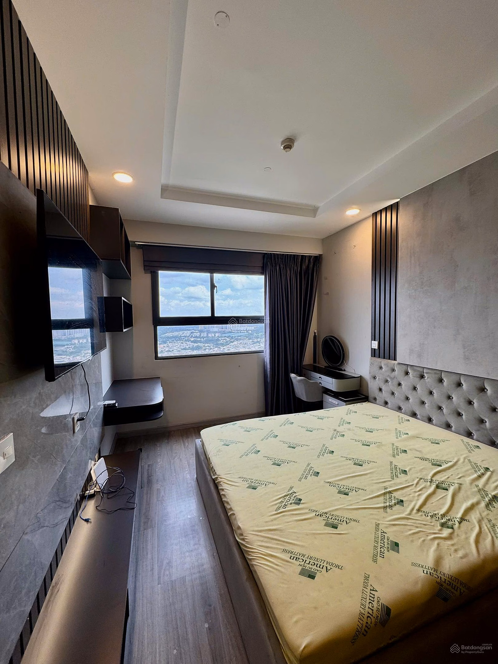 Selling 2 bedroom, 2 bathroom apartment at The Pegasuite, Ta Quang Buu, District 8, 4.3 billion VND, 68m2