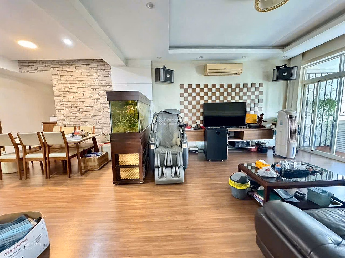 URGENT. Owner offers urgent sale of Canh Vien 1 apartment, corner apartment, park view, 119m2, price 10.2 billion