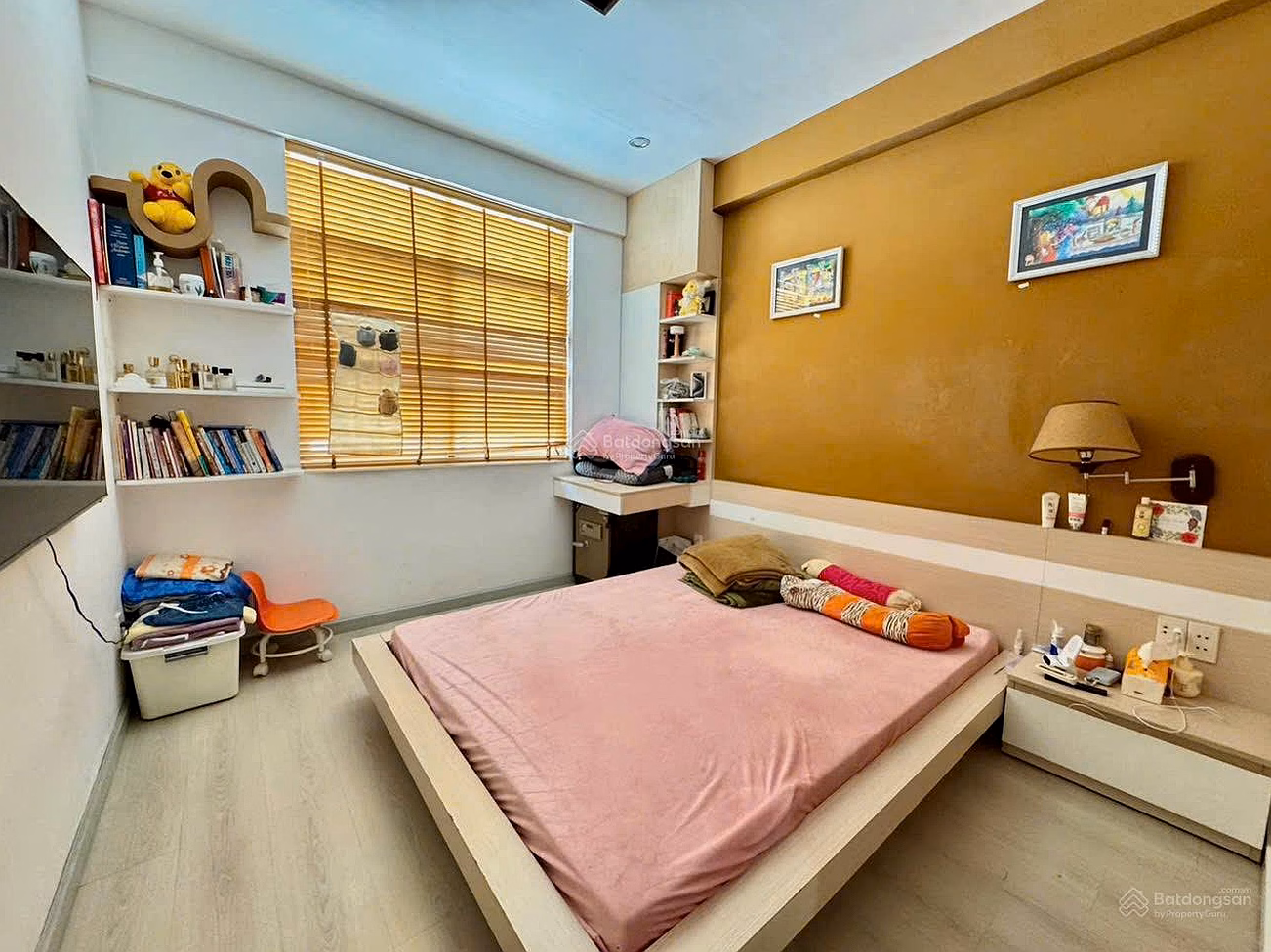 URGENT. Owner offers urgent sale of Canh Vien 1 apartment, corner apartment, park view, 119m2, price 10.2 billion