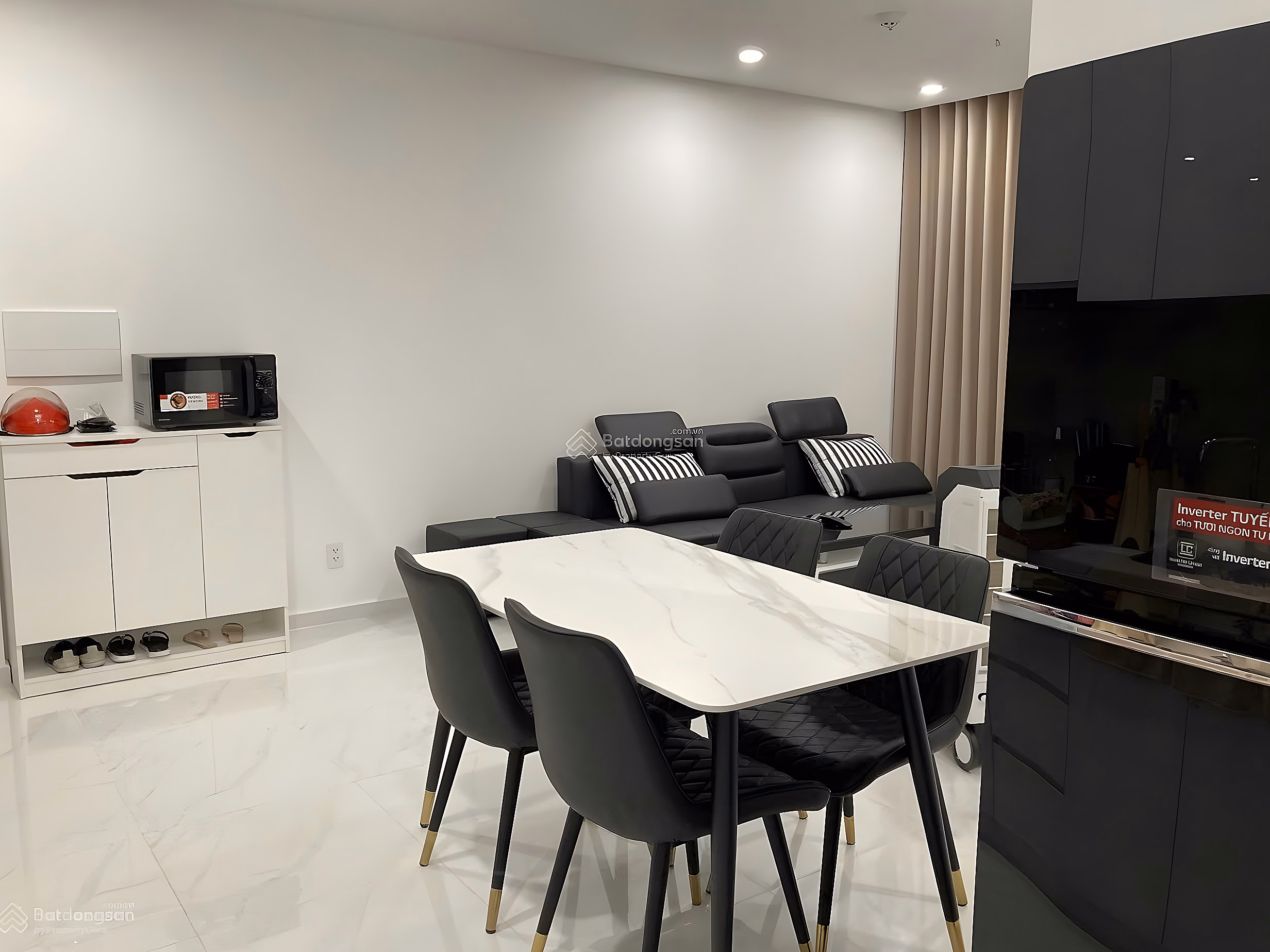 Owner offers to sell 2 bedroom 2 bathroom D'Lusso apartment fully furnished/with book price 5.4 billion - Contact: 0909 621 ***