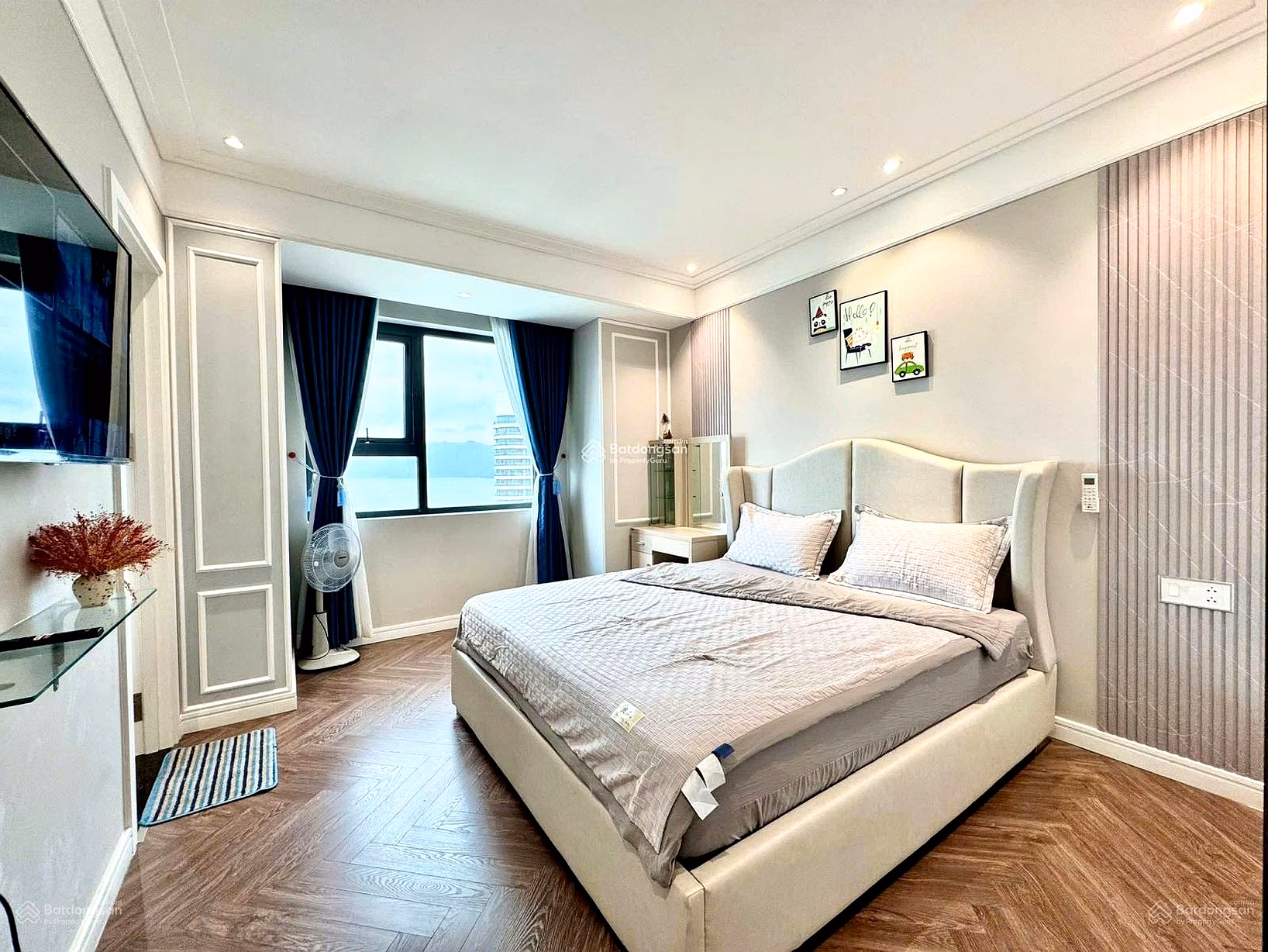 Selling Phuc Yen 3 CCCC, Tan Binh District. Area 76m2, 2 bedrooms, 2 bathrooms, price 3 billion 5. Red book*** Huong