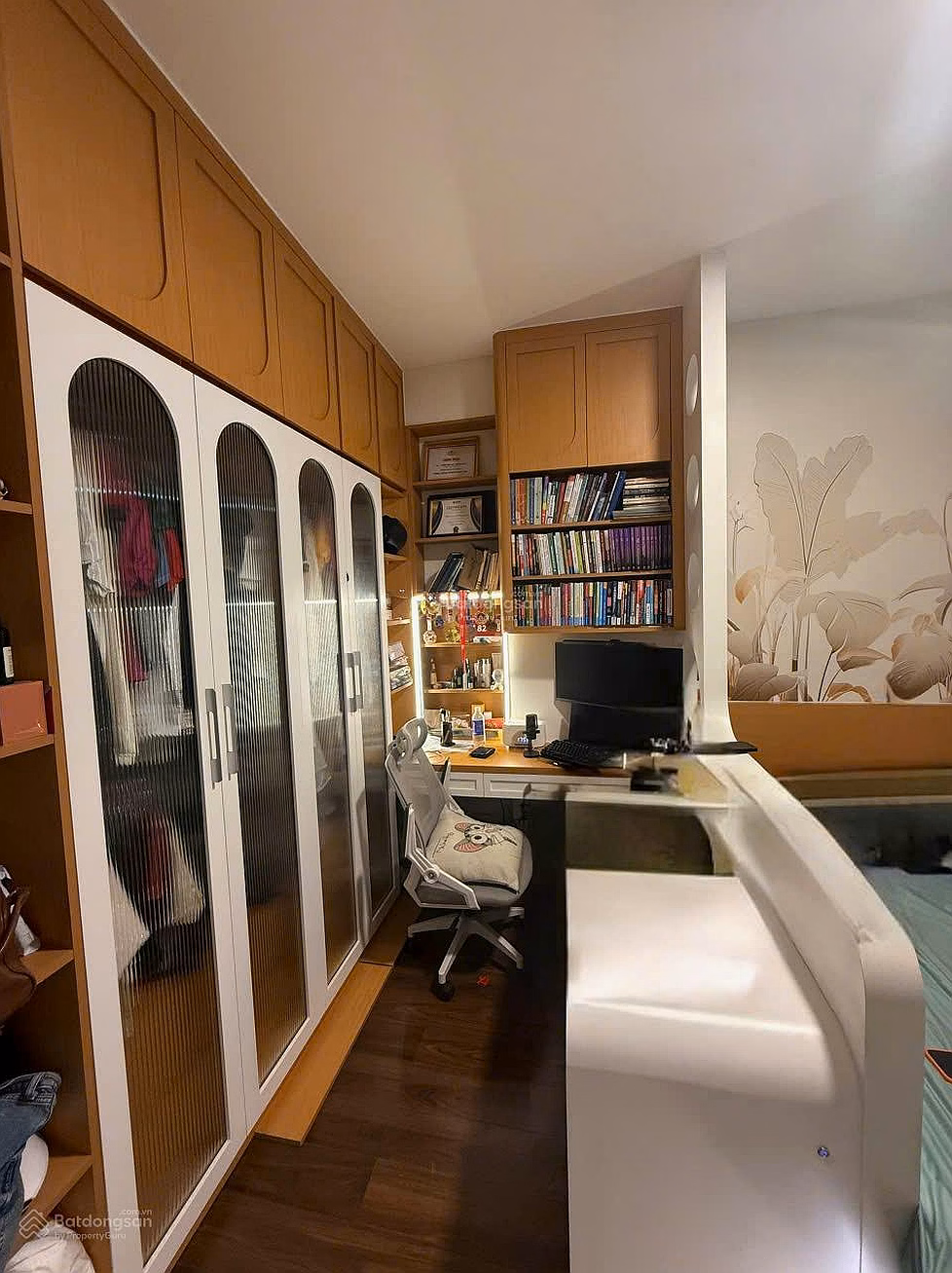 Ready Book Corner Apartment with Extremely Airy View 80M Only 5 Billion Free for Buyer at Akari Binh Tan HCMC