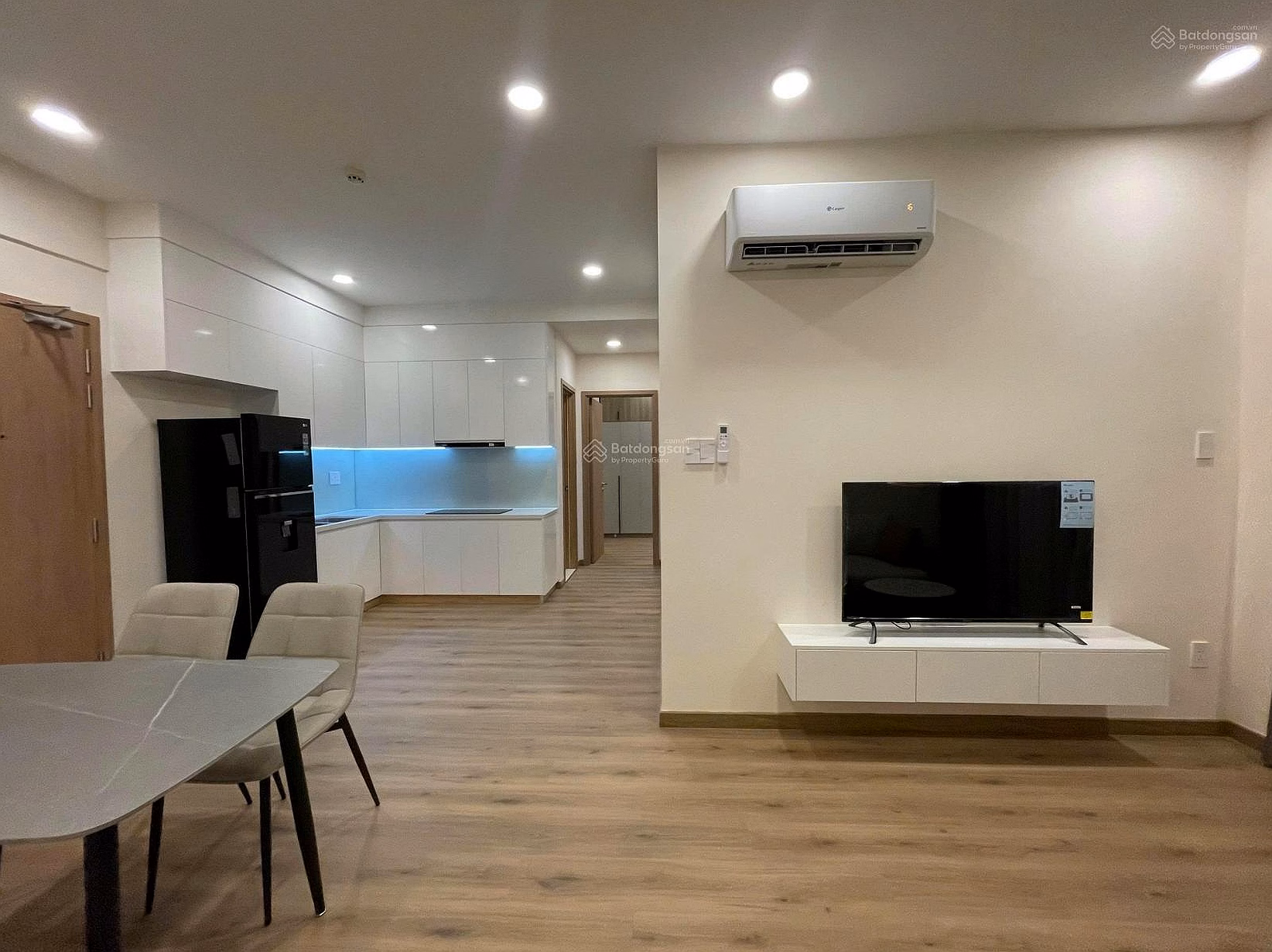 Apartment for rent Viva 2 bedroom 2 bathroom 12 million full 0941 261 ***