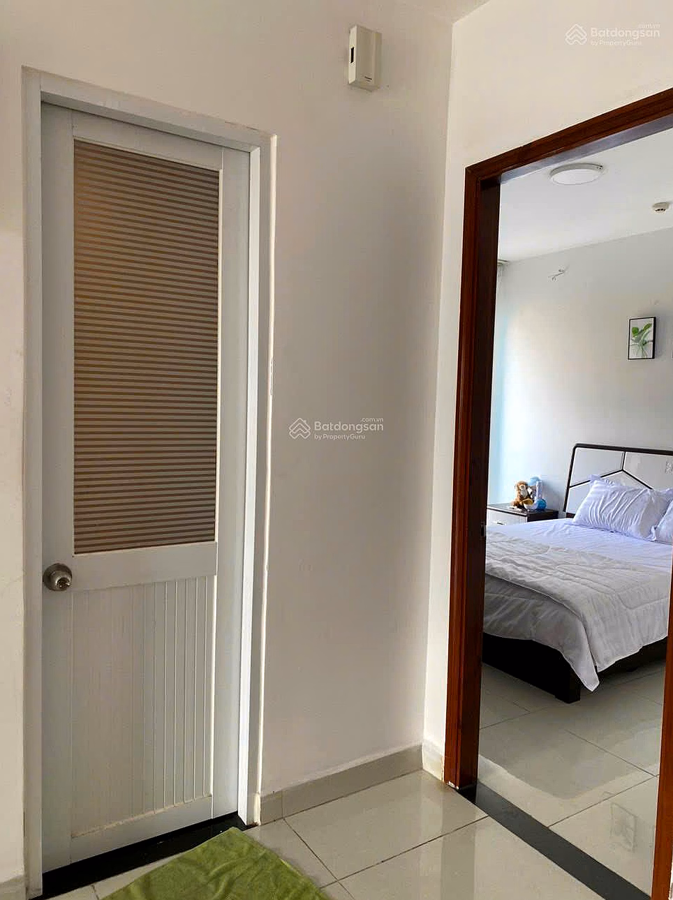 Selling 8x Plus apartment in District 12, with pink book, very airy corner apartment, 84m² - 2 bedrooms - 2 bathrooms, 3 cool balconies