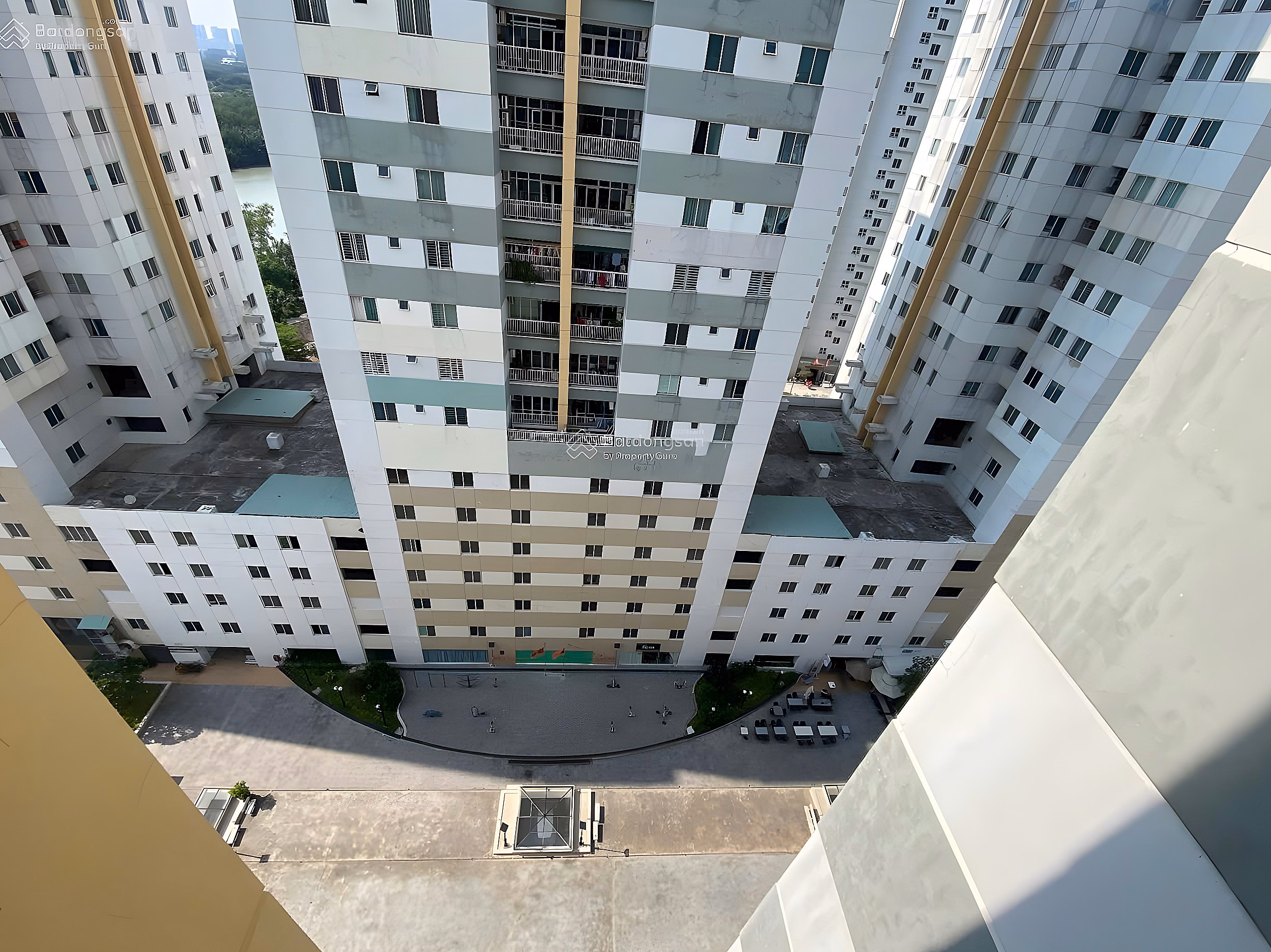 Apartment for sale at Belleza Apartment, great price 6 billion VND, 124m2, 3 bedrooms, 2 bathrooms