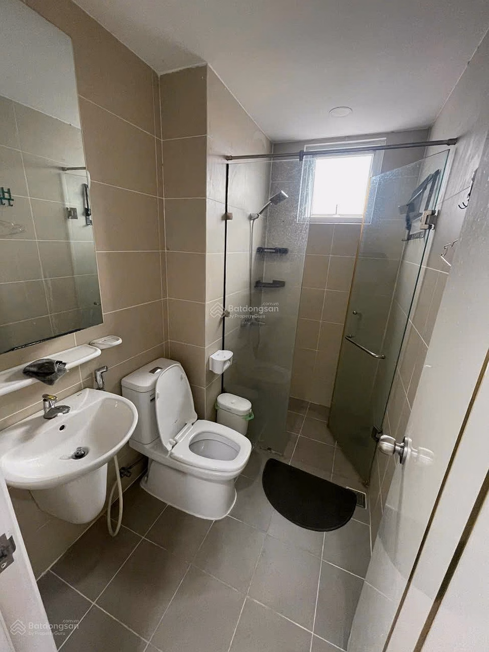 Need money to sell apartment Carillon 5, Tan Phu, corner apartment 73m² - 2 bedrooms - 2 bathrooms, beautiful high-class house, with pink book