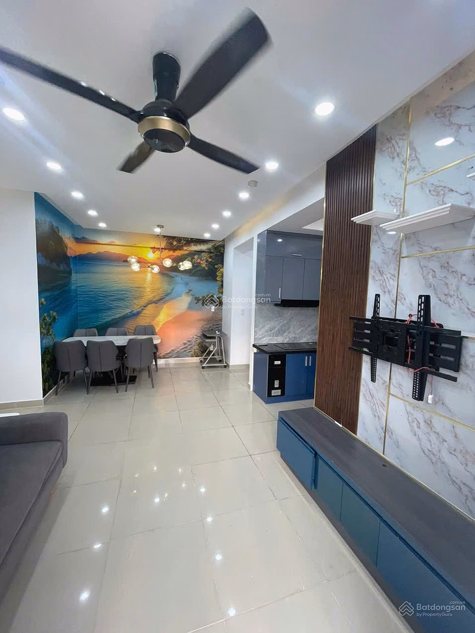 Need money to sell apartment Carillon 5, Tan Phu, corner apartment 73m² - 2 bedrooms - 2 bathrooms, beautiful high-class house, with pink book