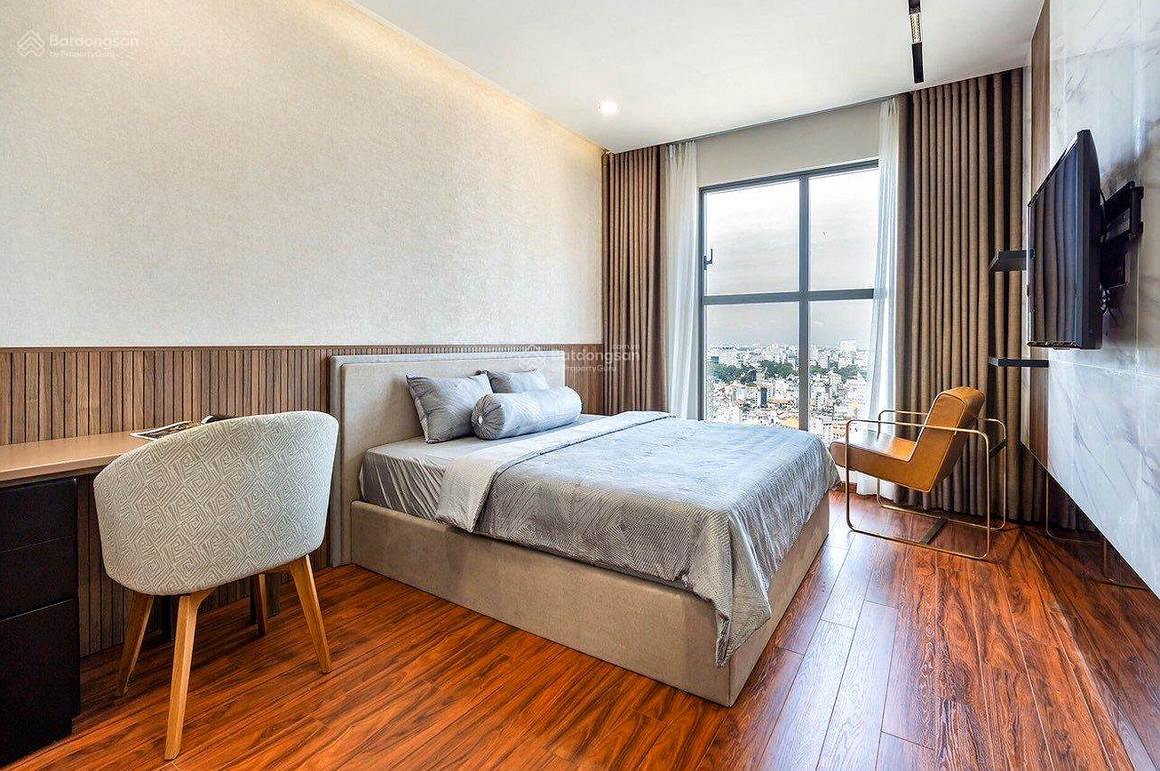 Saigon Pearl 3 bedroom apartment for sale, high quality furniture, area 150m, nice view, price 19.5 billion 100% Real Price. 0902 663 ***
