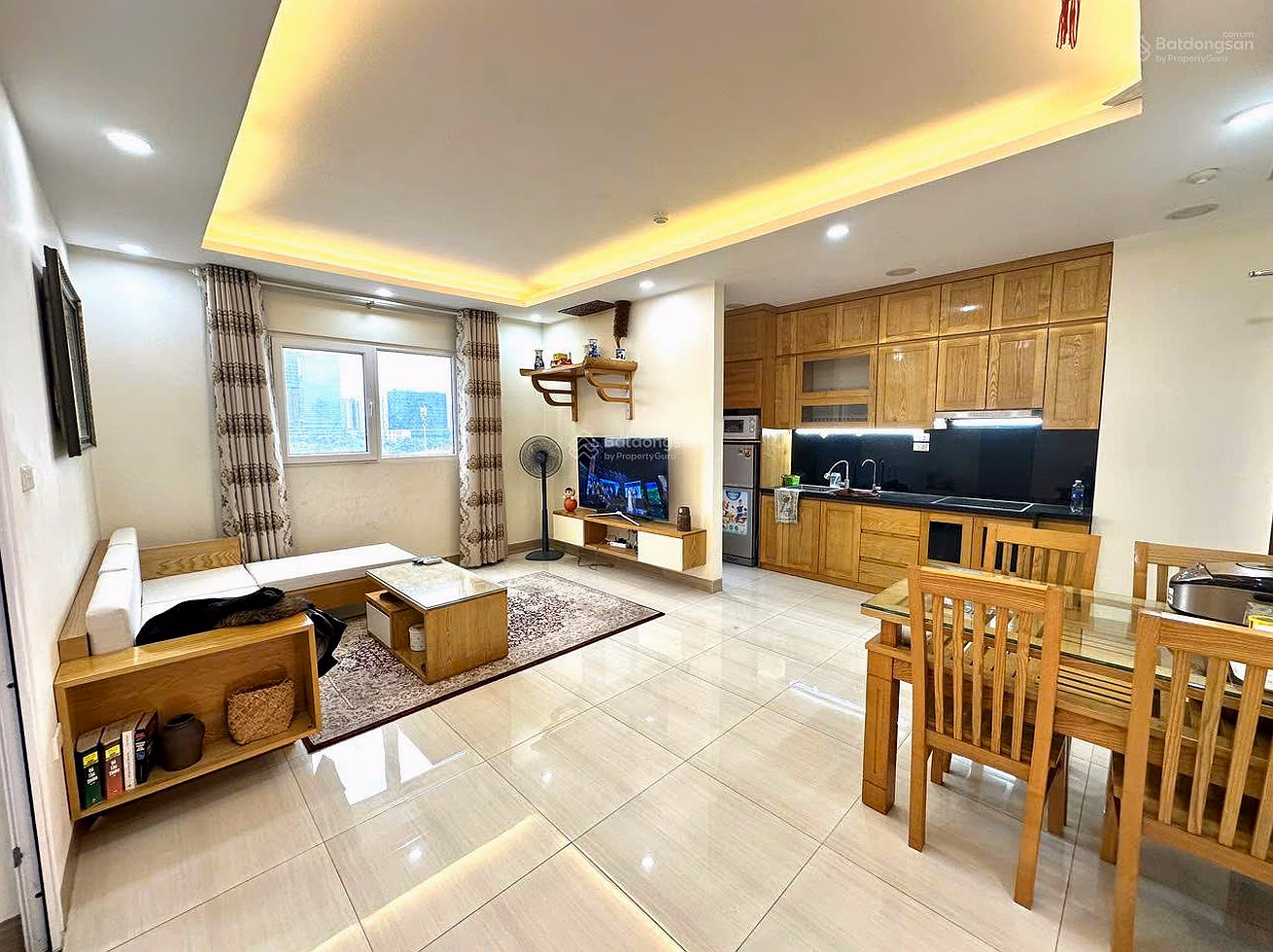 Selling a corner apartment of 61.2m², 2 bedrooms, 2 bathrooms, fully furnished at CT1 Nghia Do Apartment, very good price 6.69 billion