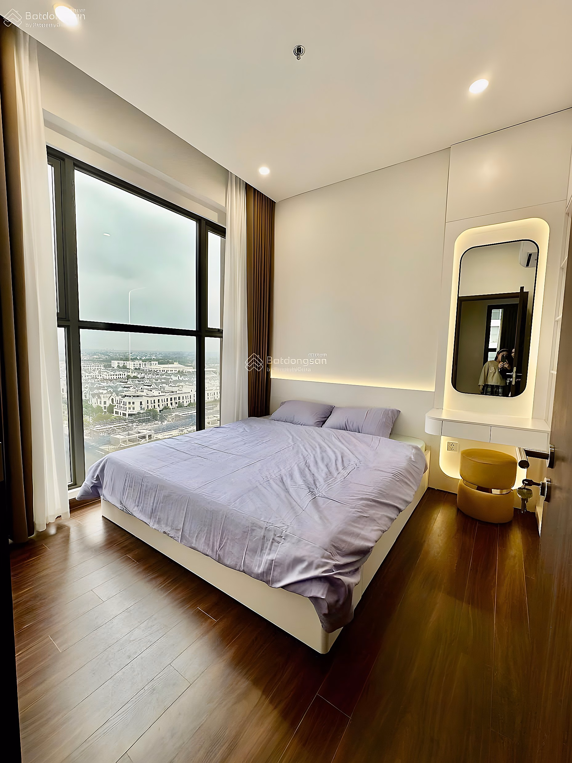 Owner-owned apartment fund rents the cheapest price in Vinhomes Ocean Park from 5 million/month. 100% free brokerage