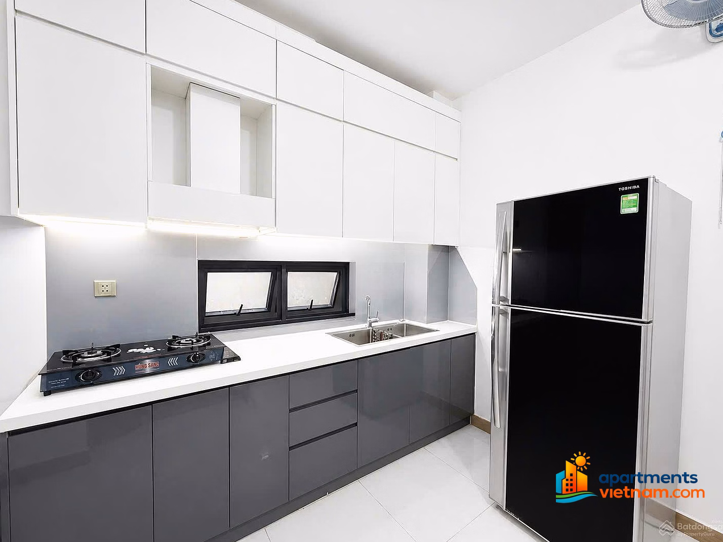 Rent a 1 bedroom, 50m² apartment, only 7.5 million VND/month in The Era Town