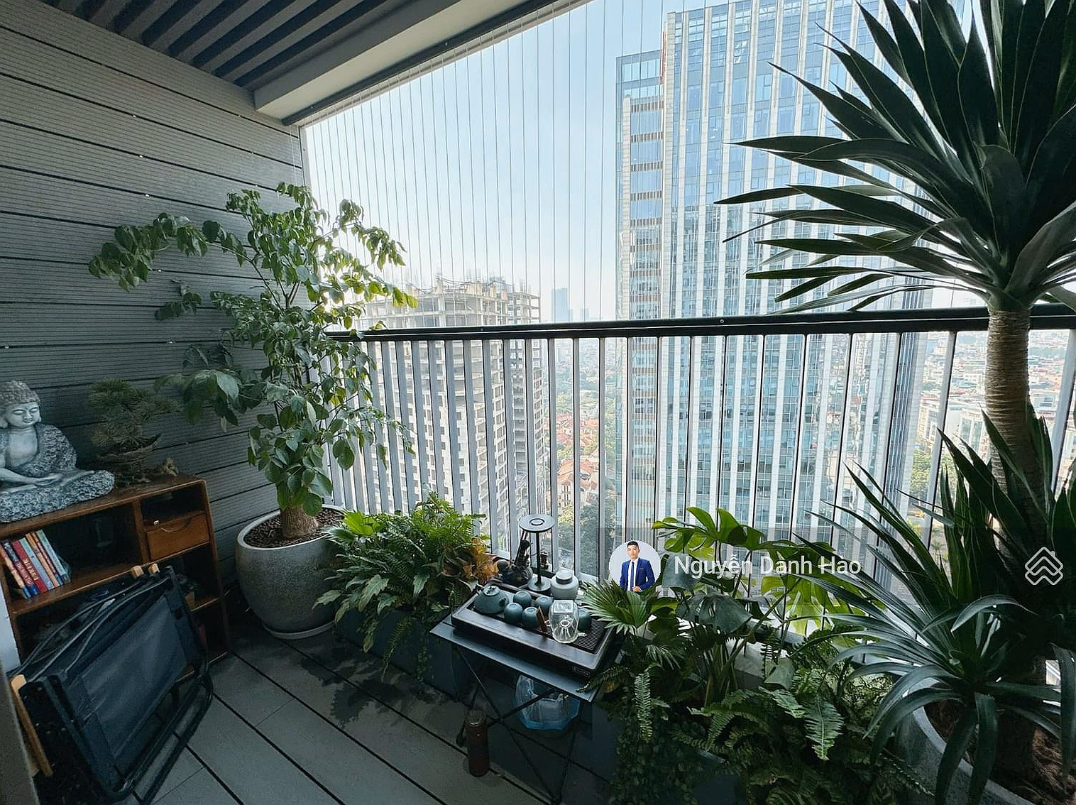 Real price - The owner transferred his enthusiastic apartment at Eco Green 2 bedrooms - 76m2 beautiful house right at 5,250 billion