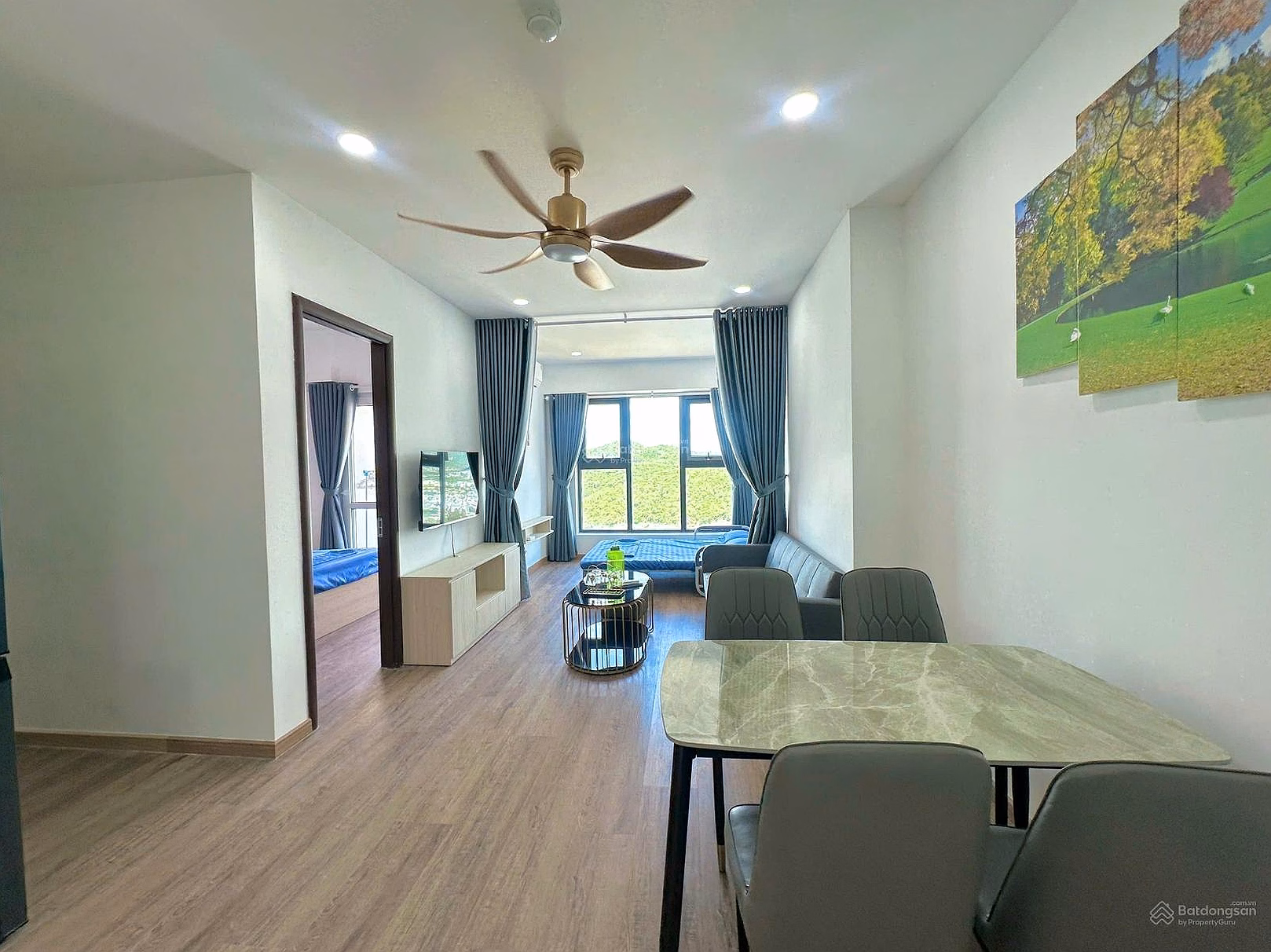 Super beautiful high-floor OC3 apartment near the beach, fully furnished at Muong Thanh Vien Trieu