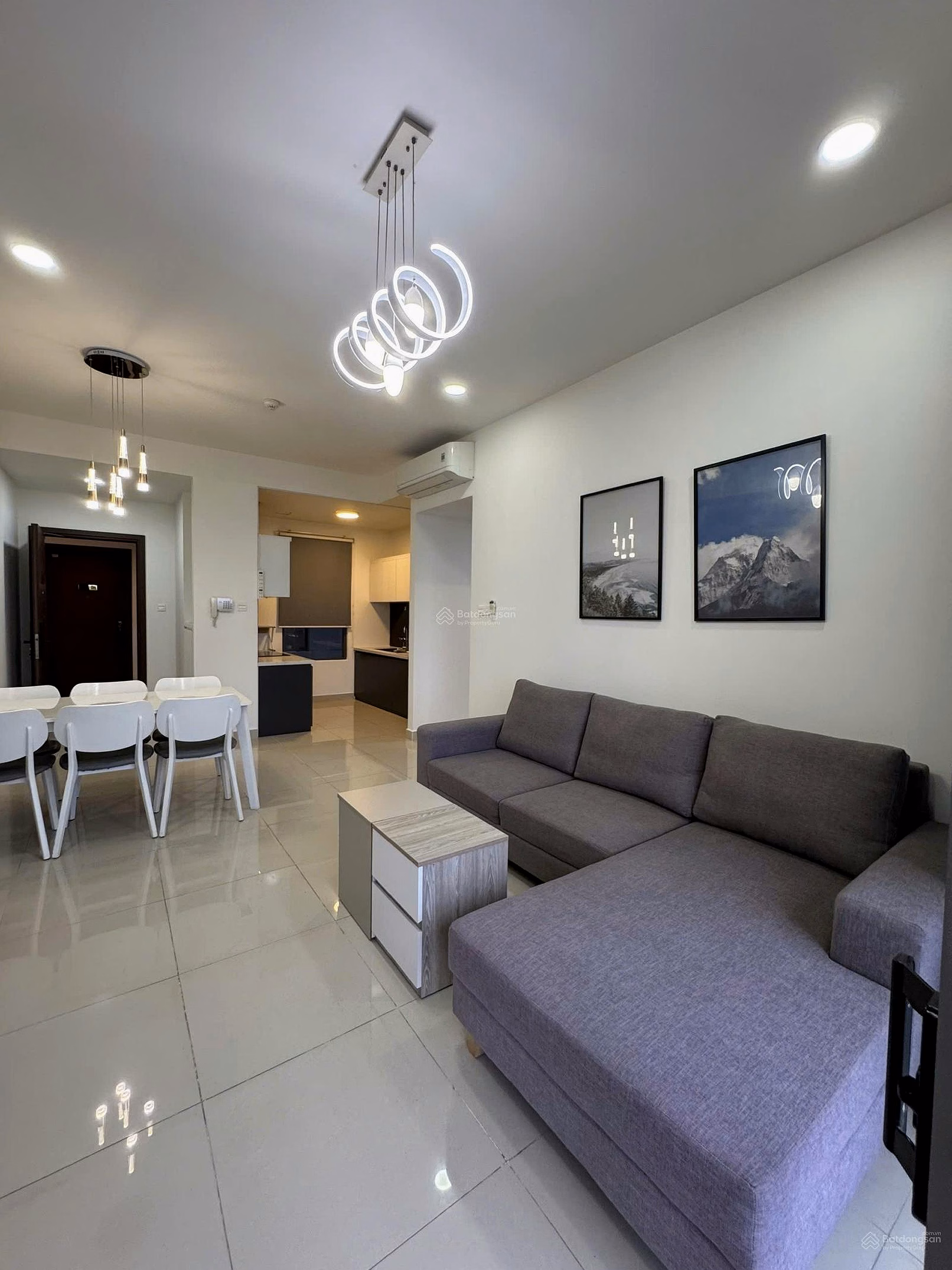 Willingness to quickly sell 3-bedroom apartment at The Sun Avenue at good price - 8,120 billion including all taxes