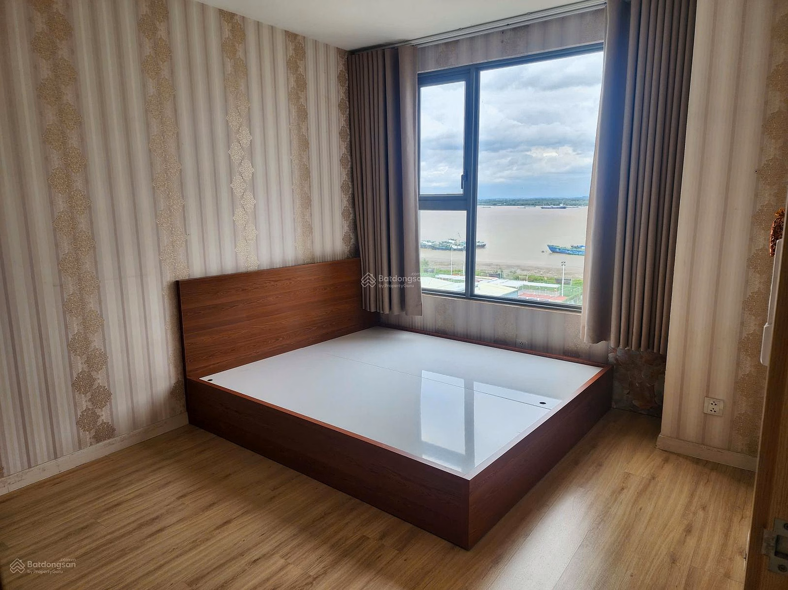 Apartment for sale at super bargain price at An Gia Riverside, 4.55 billion, 69m2, 2 bedrooms, 2 bathrooms, District 7, HCM
