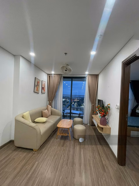 The owner rents a 2-bedroom apartment for 11 million right away, accepting foreign guests