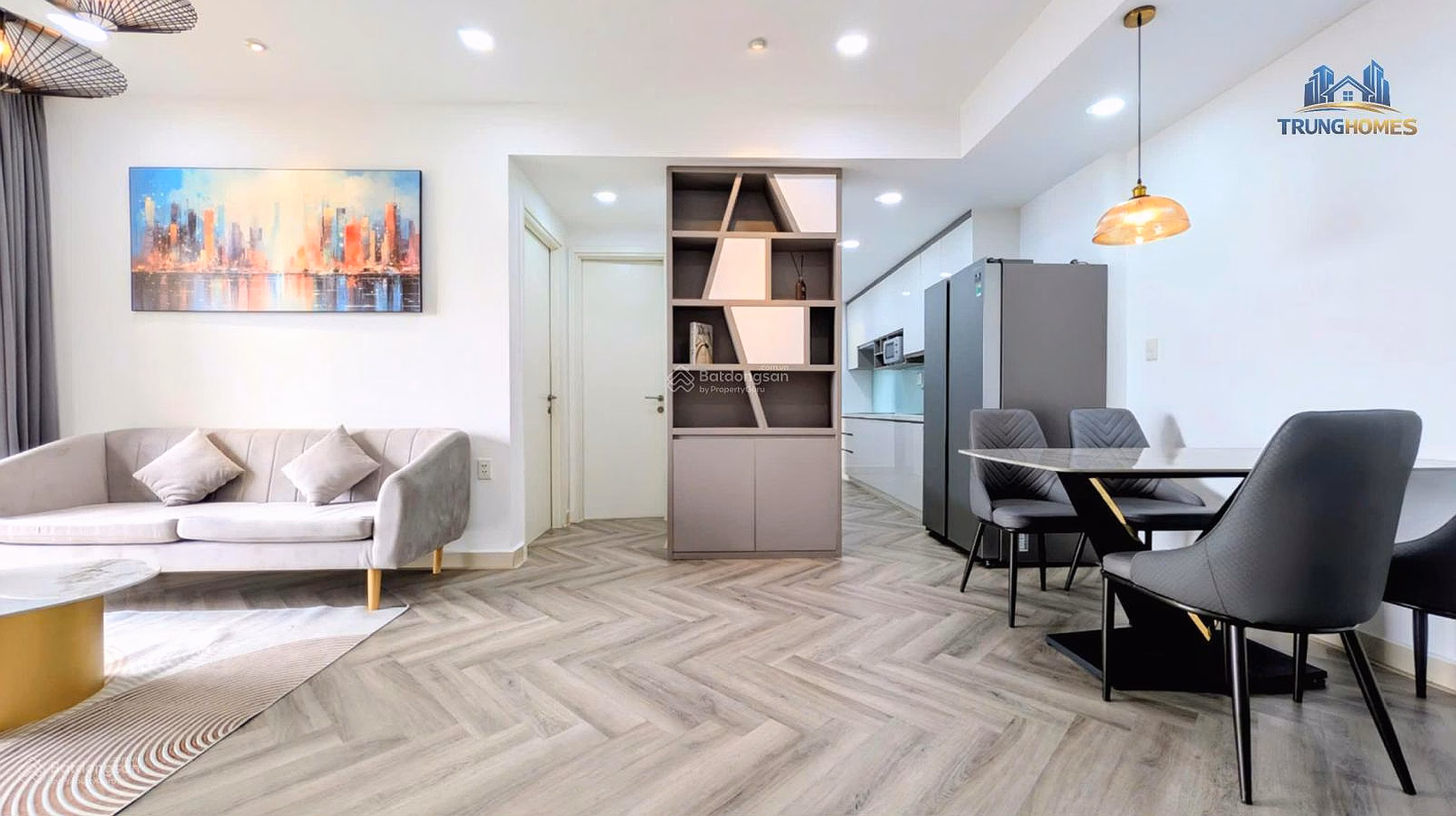 Selling 2 bedroom apartment in Tower 5 Masteri Thao Dien - Beautiful house - River view - nice location - For rent 32 million/month