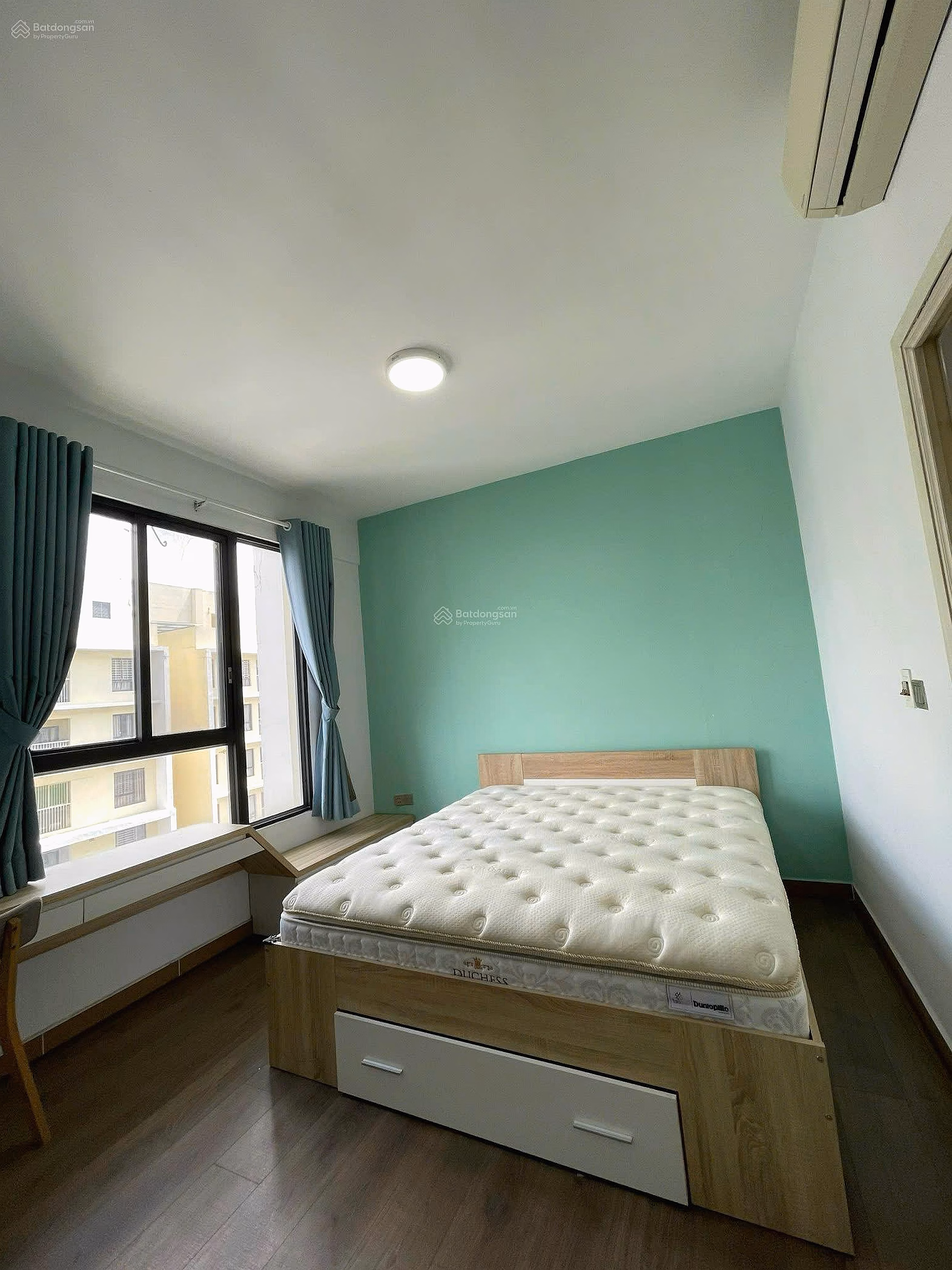 Excellent beautiful apartment for rent, The Era Town, 160m2, 4 bedrooms, 4 bathrooms, full 18 million***