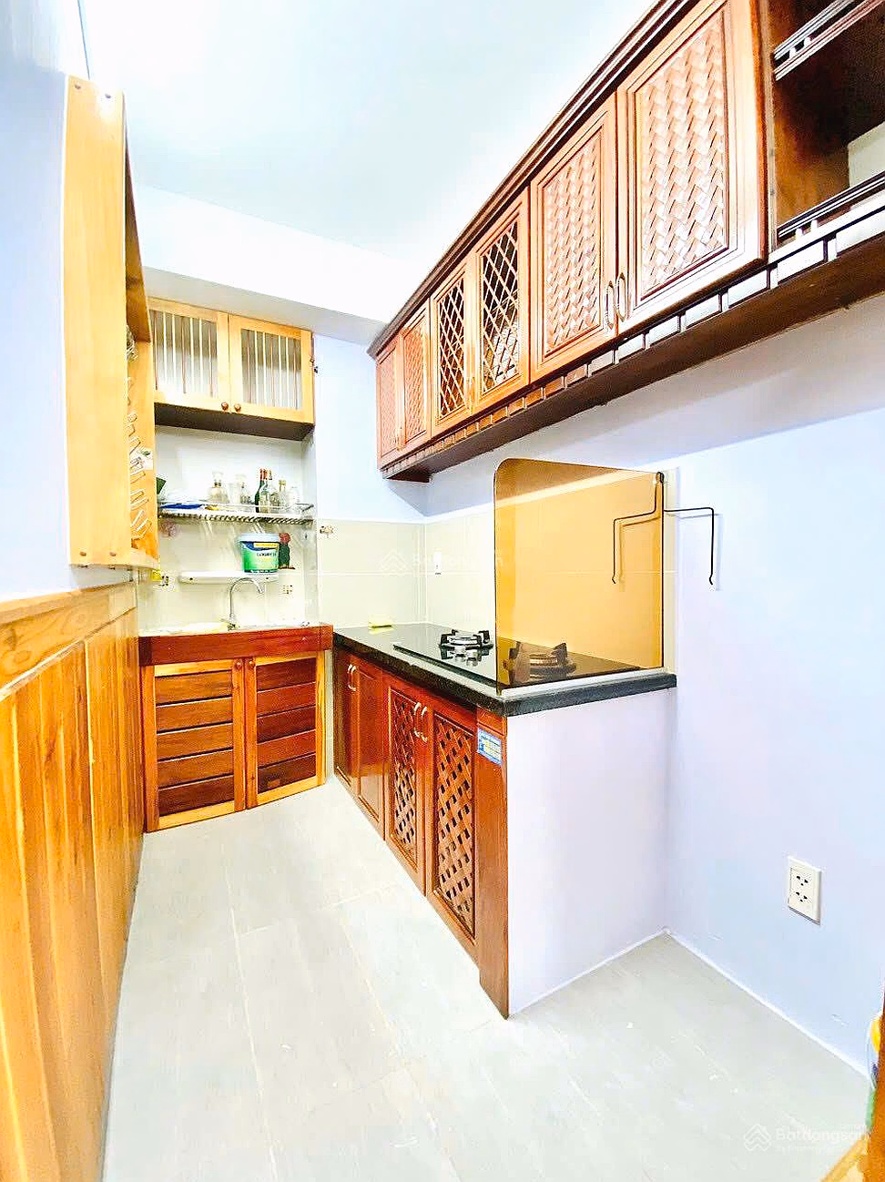OWNER SELLS CORNER APARTMENT 46m2, 2 bedrooms, WC, EHOMES SOUTH SAIGON APARTMENT PRICE 1 BILLION 670***