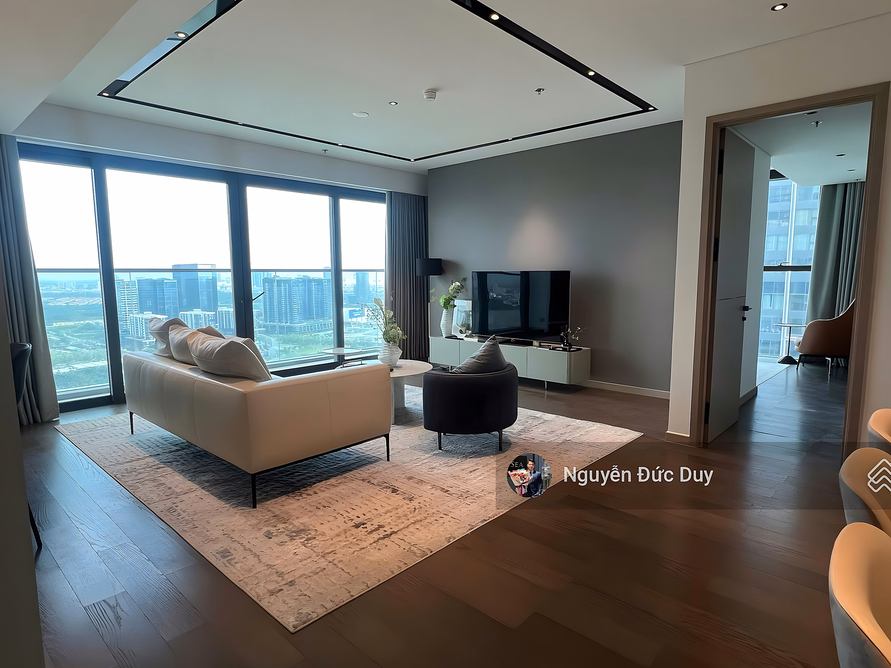 Price 62 billion all in apartment 3 bedrooms - 2 bathrooms 150m2 axis 02 super rare view of fireworks, Saigon river, Ba Son bridge
